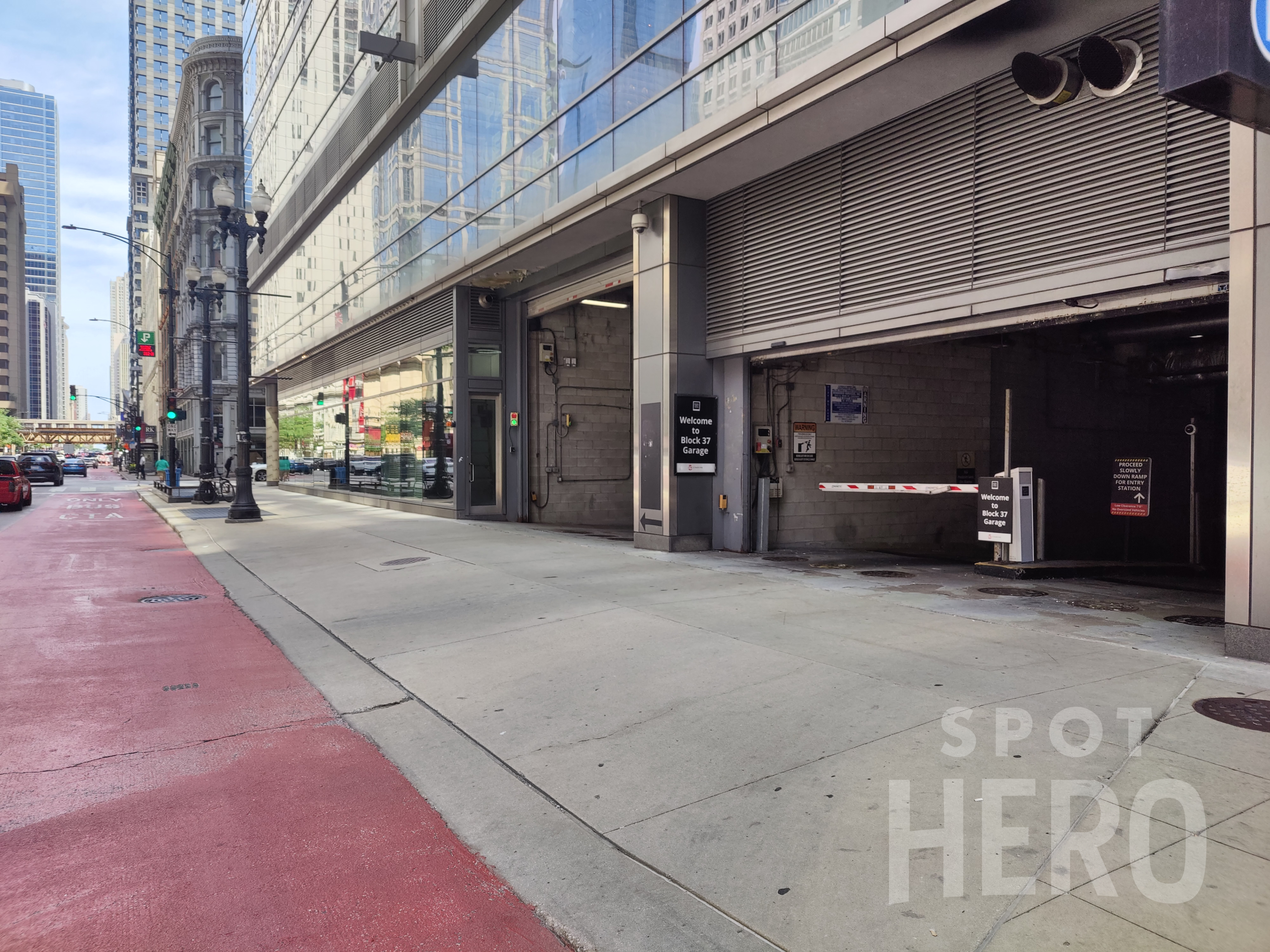 Photo of 127 North Dearborn Street - Block 37 Garage