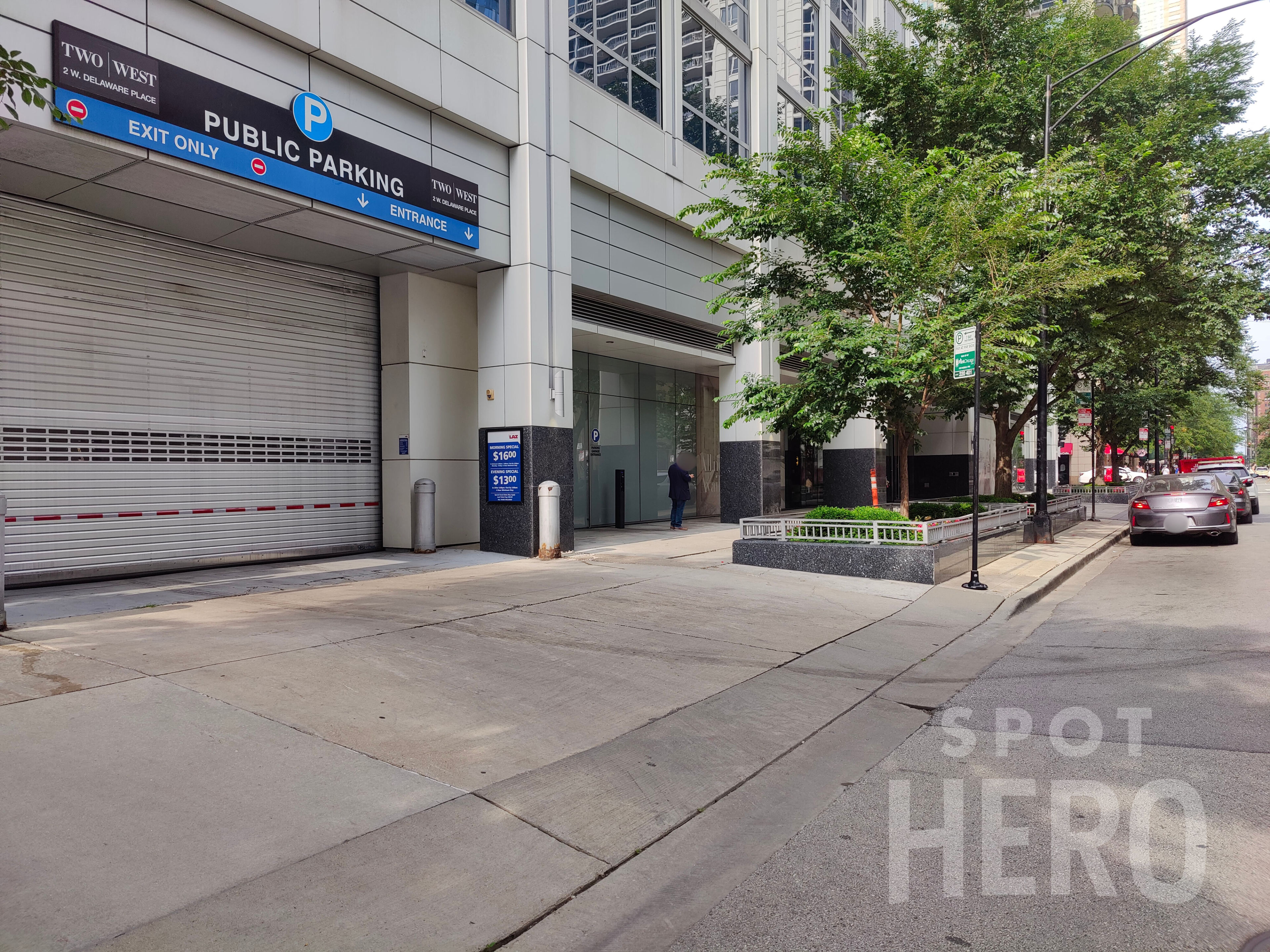 Photo of 2 W Delaware Place - Walton on the Park