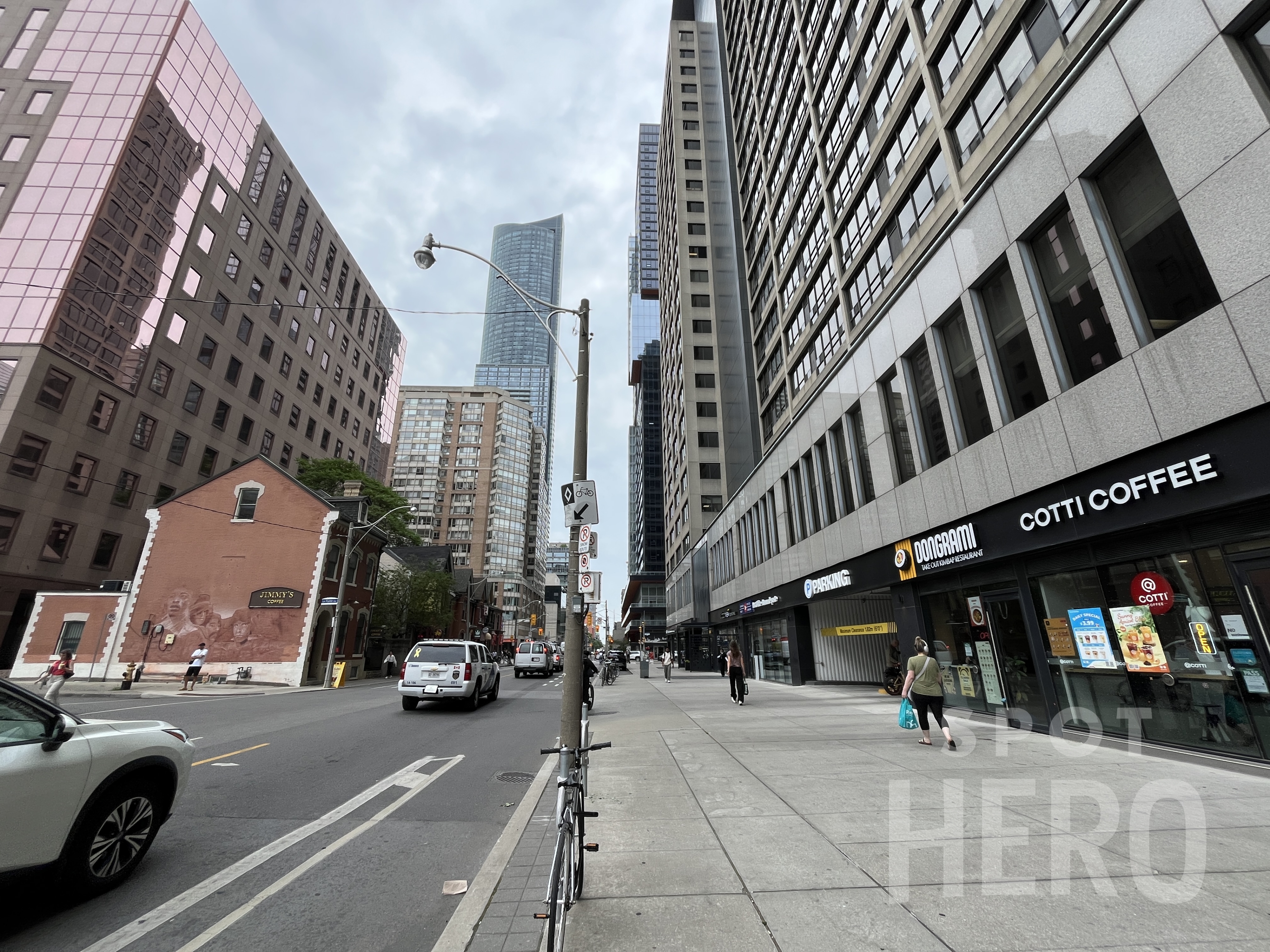 Photo of 77 Gerrard St. W (700 Bay St.) - Garage