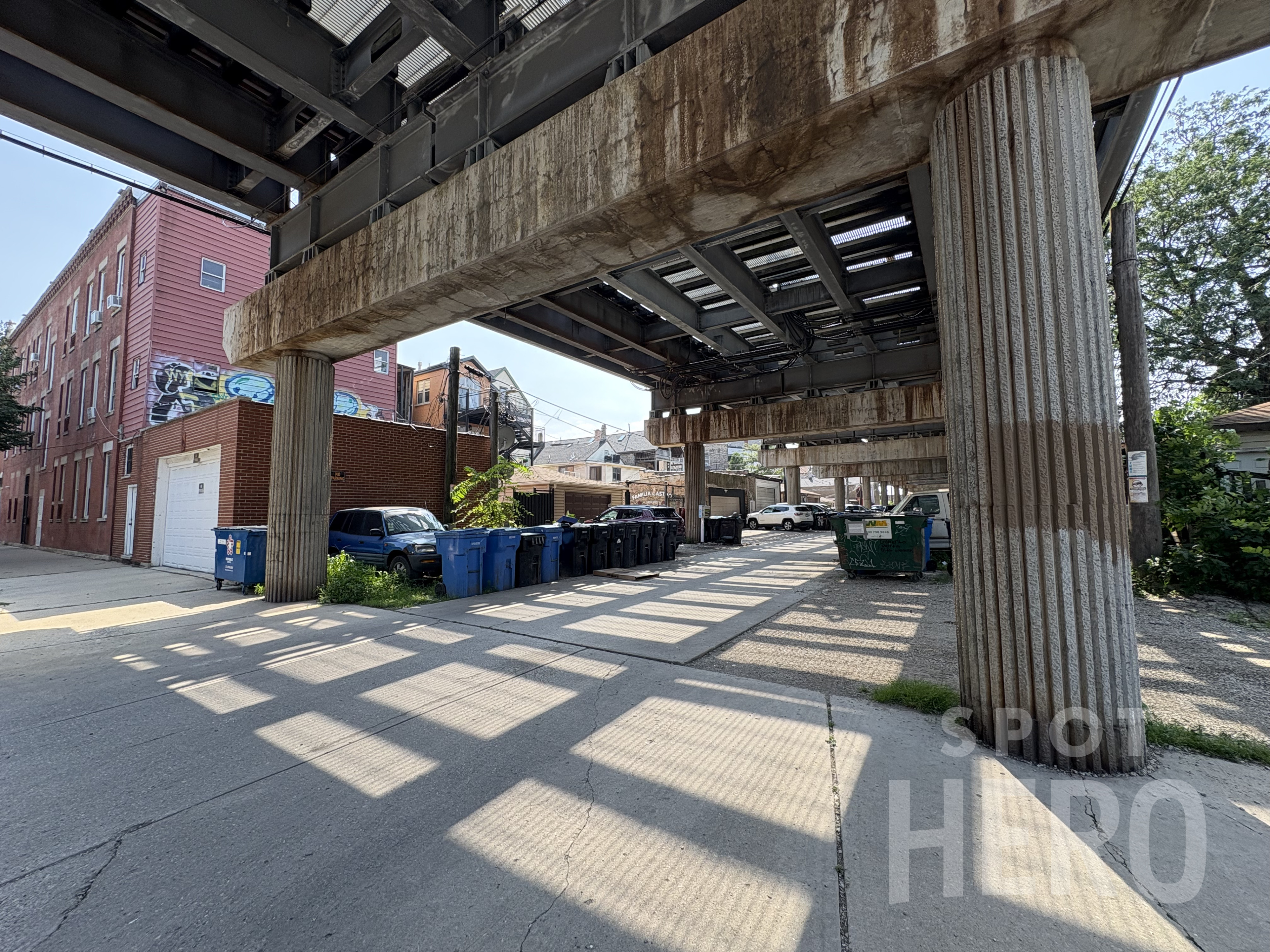 Photo of 2040 S. Oakley Ave. - Under EL Zone 54026