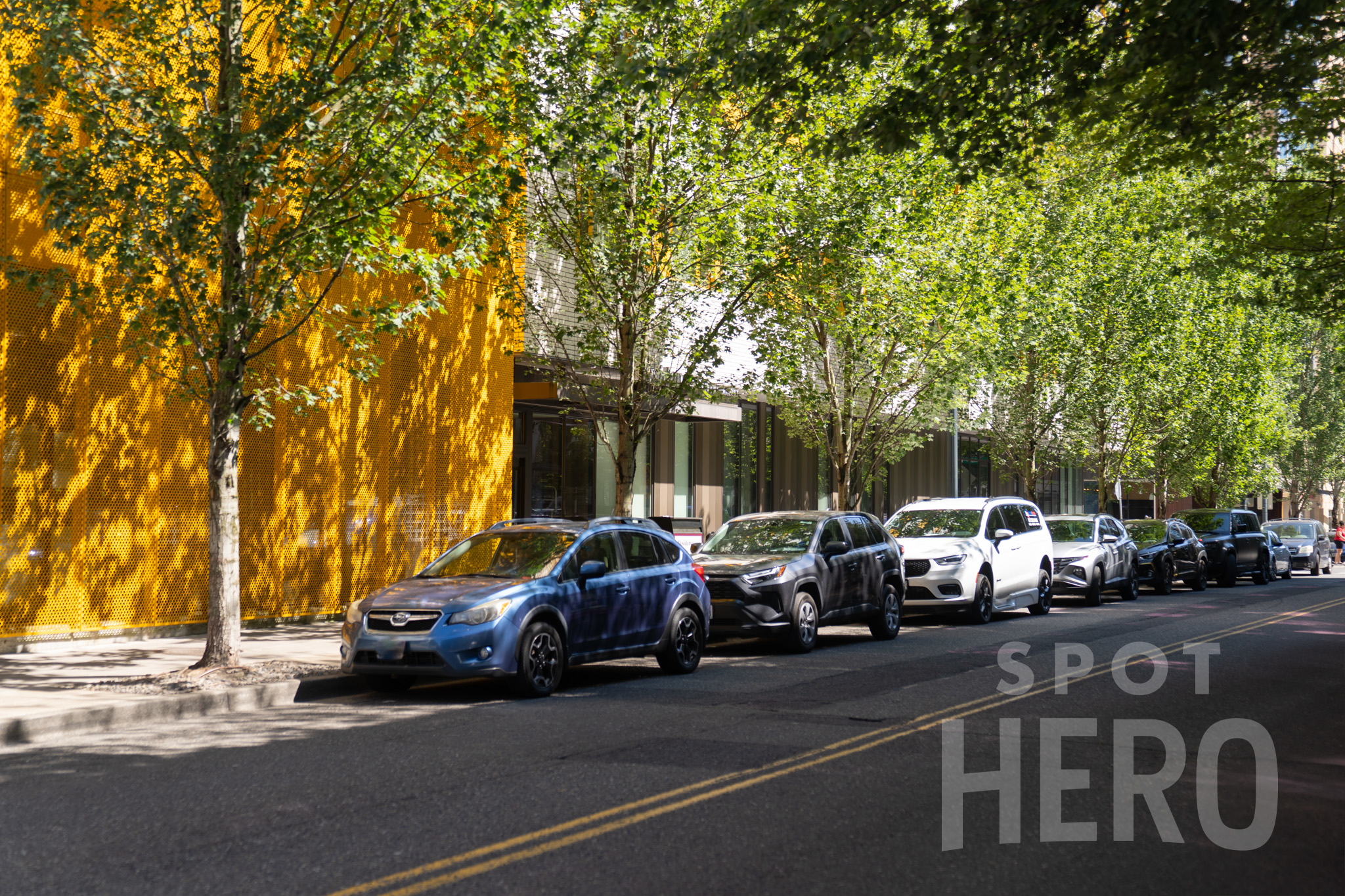 Photo of 1150 NW 9th Ave. - Residence Inn Portland Hotel - Valet Stand