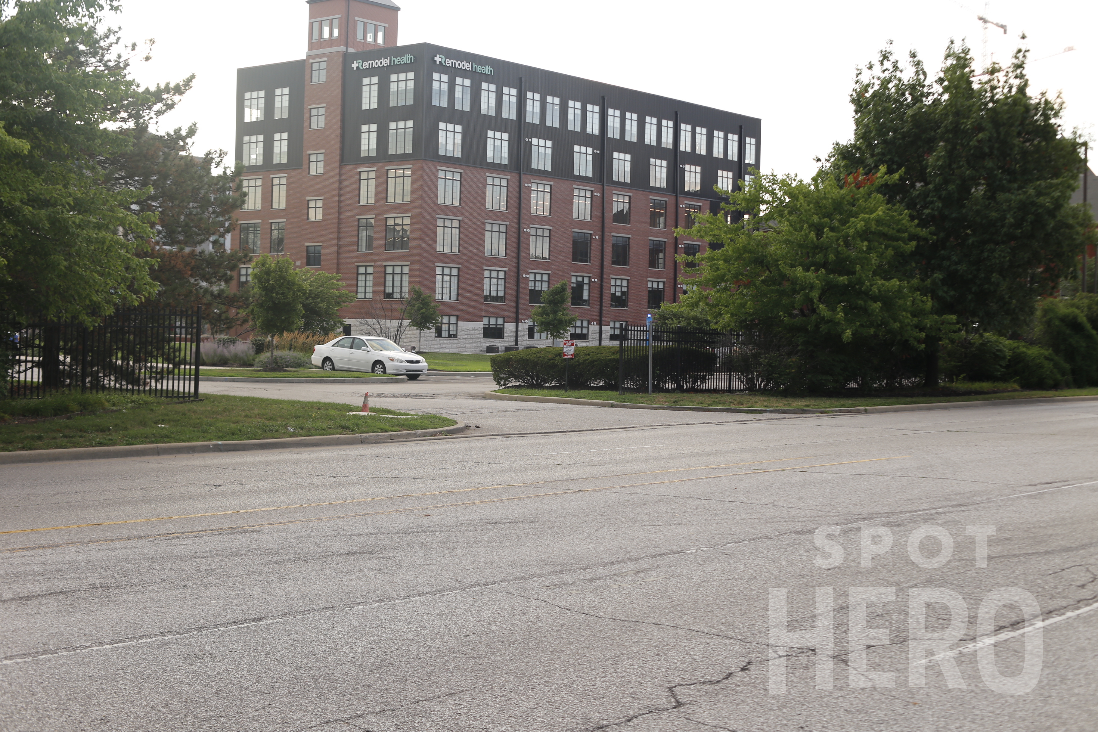 Photo of 665 Madison Ave. (625 S Meridian St.) - Lot