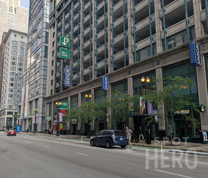 Photo of 20 E Randolph Street - Wabash Randolph Garage