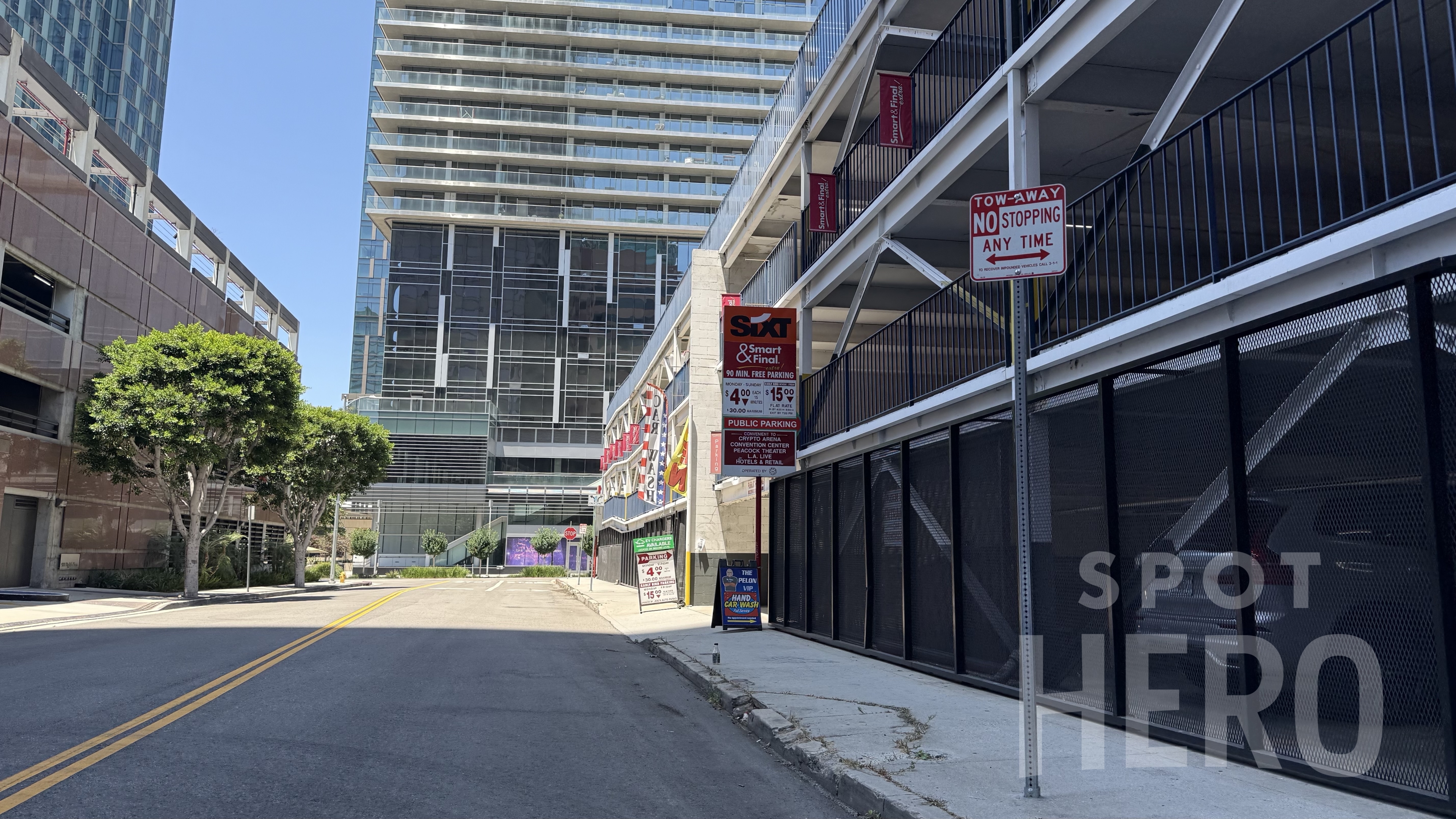 Photo of 832 Francisco St. - Garage