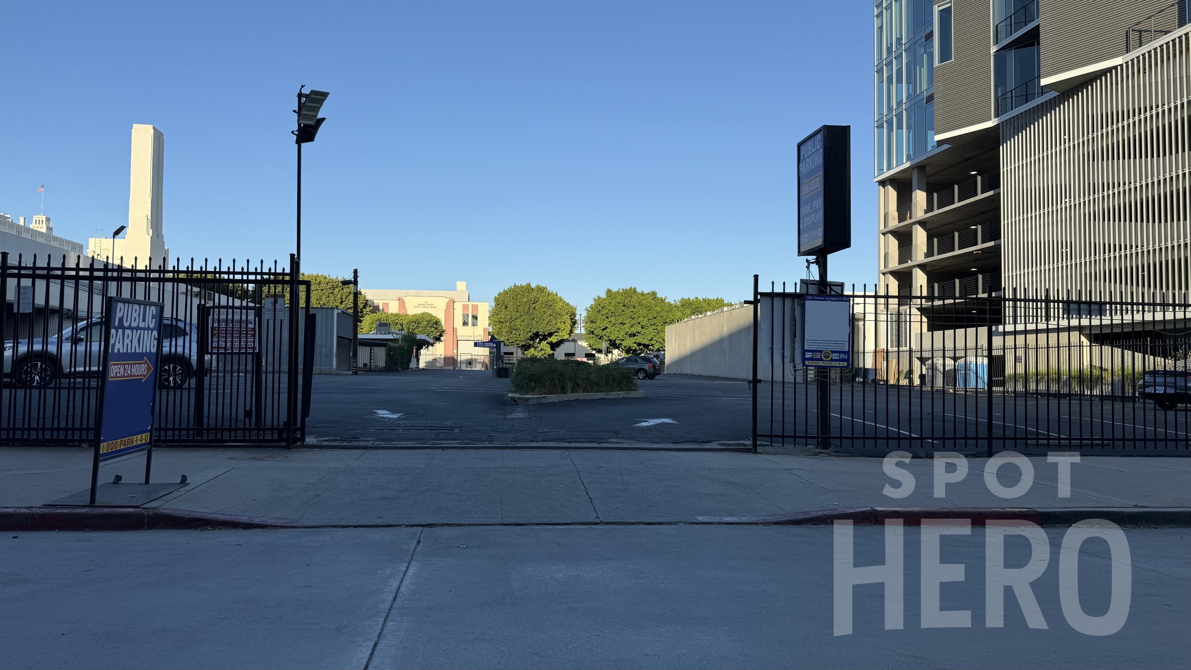 Photo of 940 N Sycamore Ave. - Lot