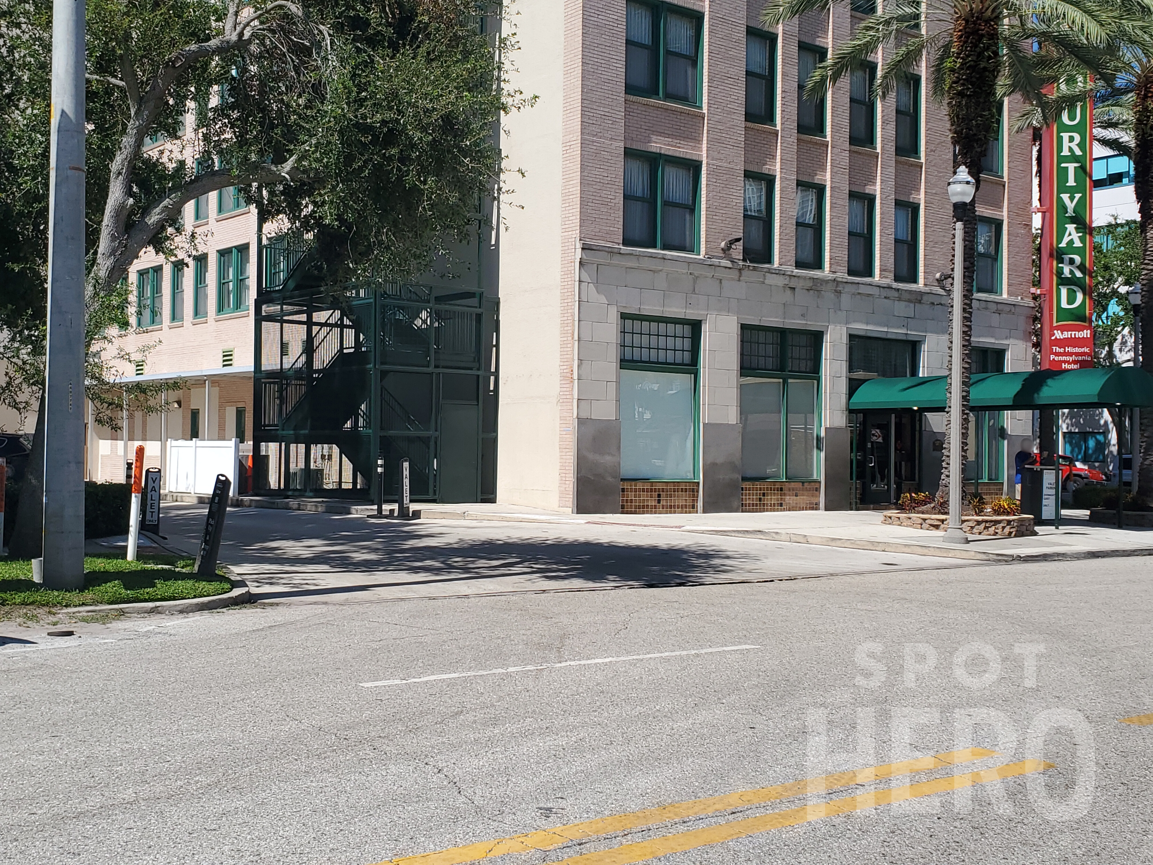 Photo of 407 3rd Ave. N (300 4th St. N) - Courtyard St. Petersburg Downtown Valet