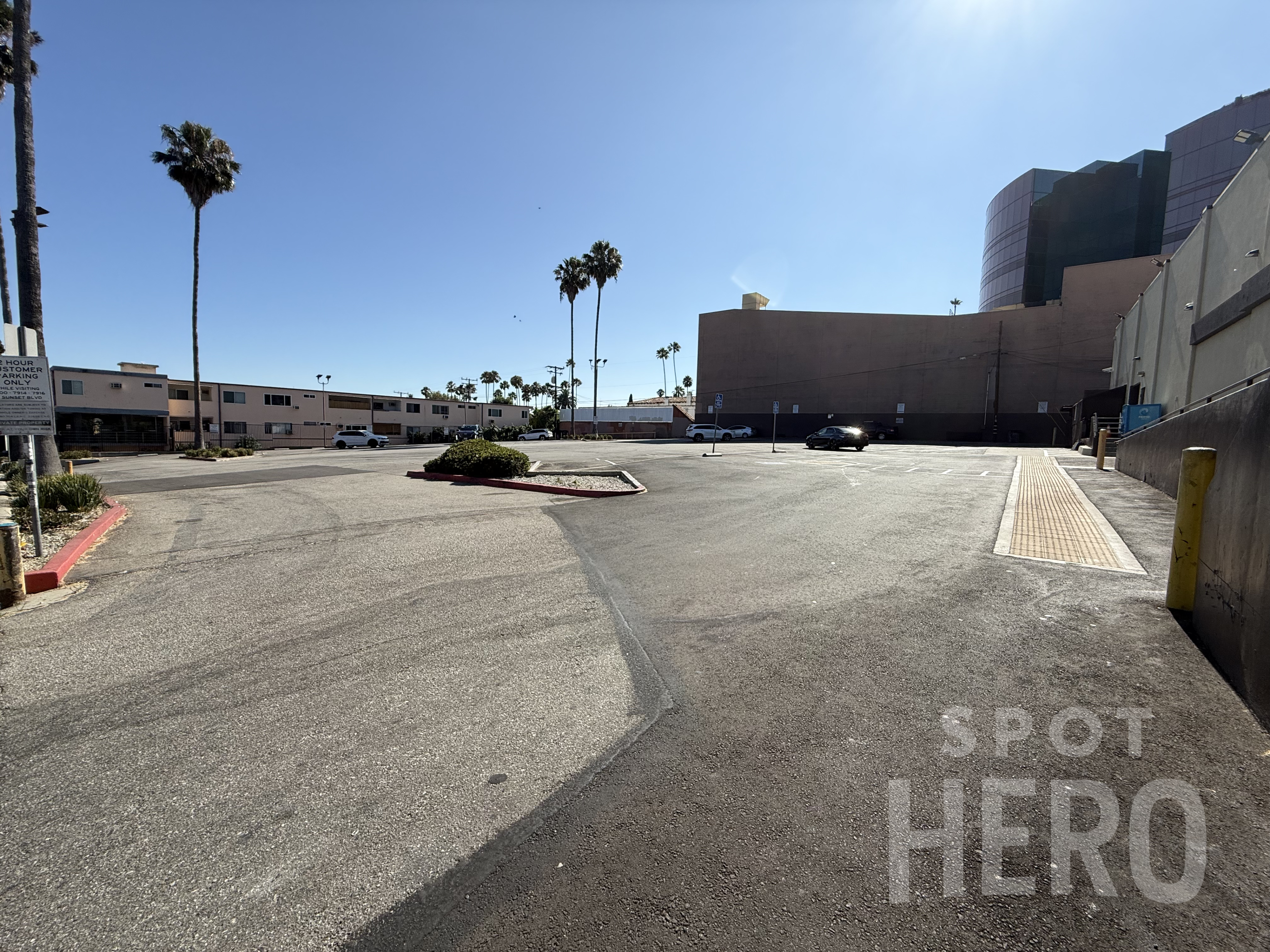 Photo of 1465 N Fairfax Ave. (7900 W Sunset Blvd.) - Lot