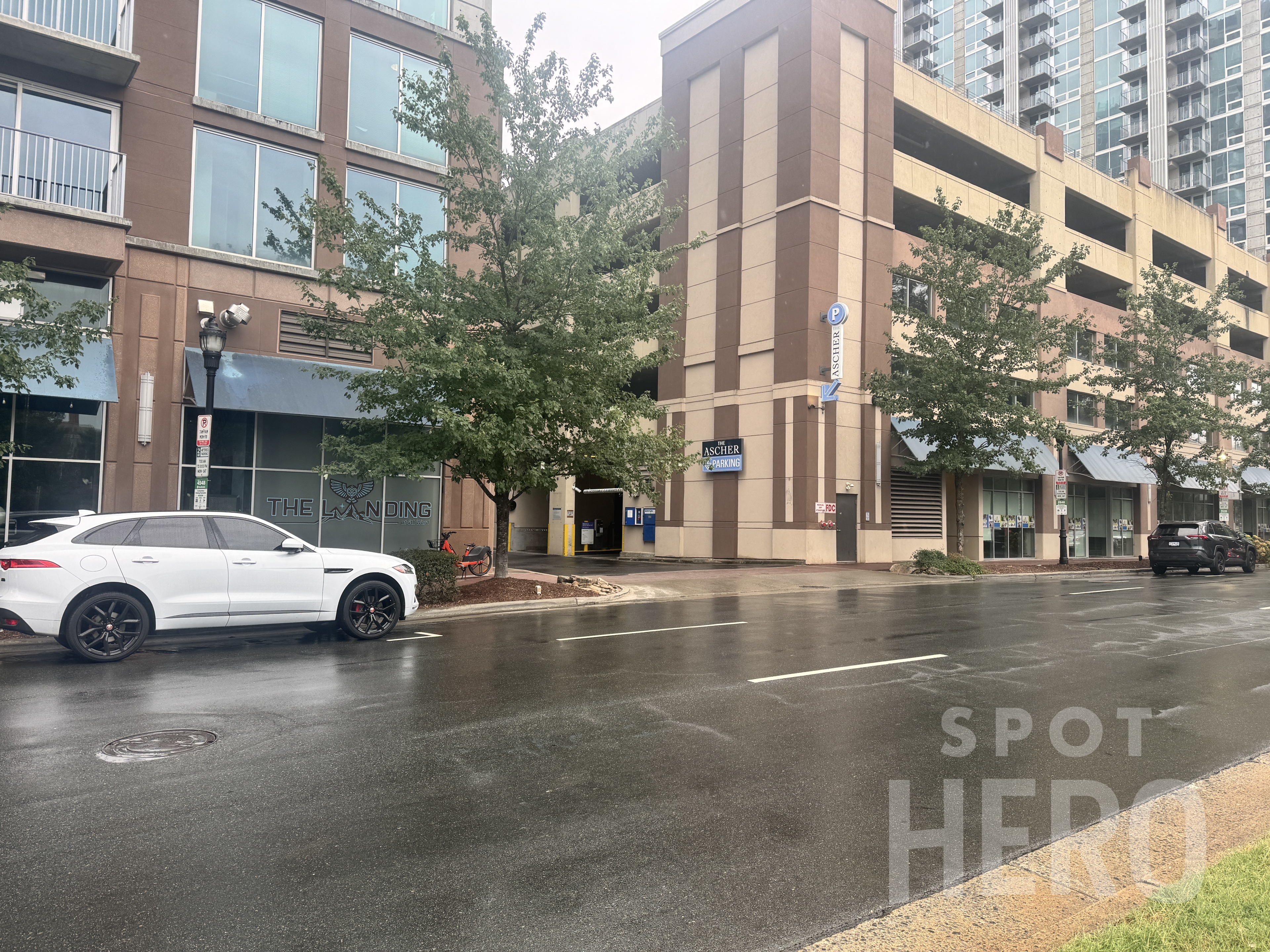 Photo of 630 N Church St. (640 N Church St.) - The Ascher Uptown Clt Garage