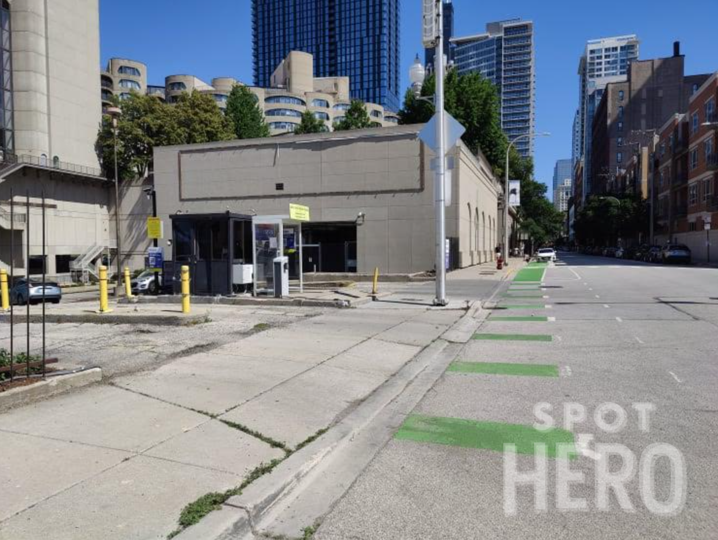 Photo of 800 S Wells Street - River City Garage