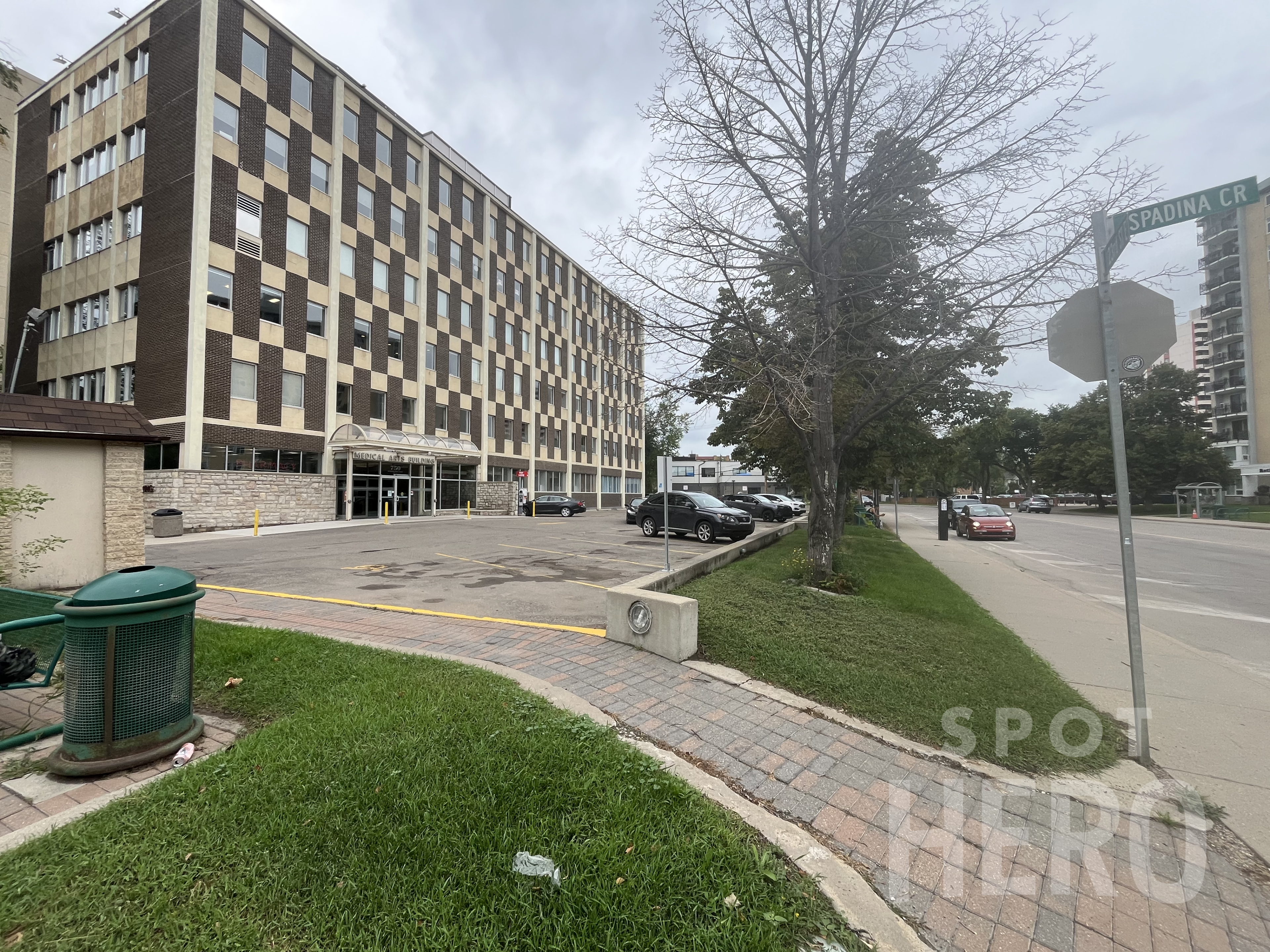 Photo of 742 Spadina Crescent E - Medical Arts Bldg Lot