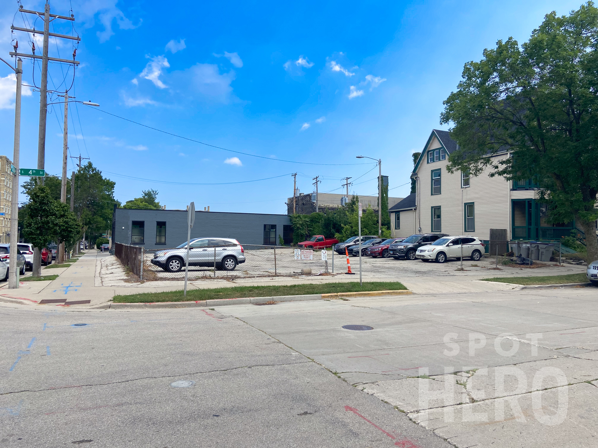 Photo of 417 S 4th St. - Florida St. Lot