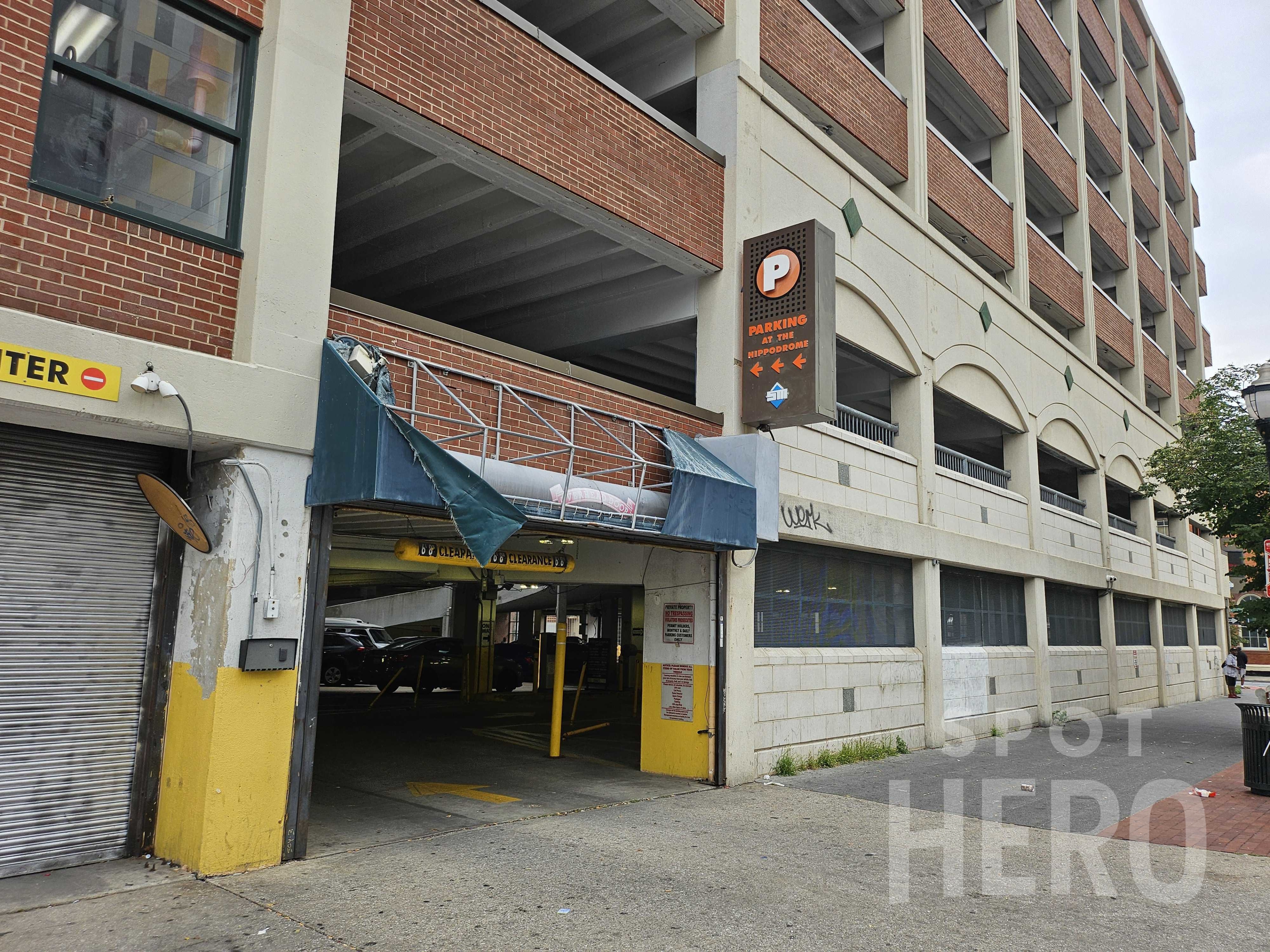 Photo of 107 N Eutaw St. (308 W Fayette St.) - Atrium Garage