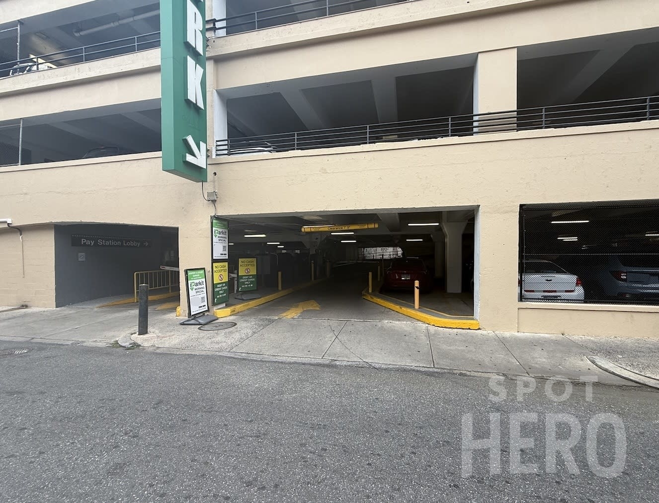 Photo of 1327 Locust St. - PH003 - Juniper & Locust Garage