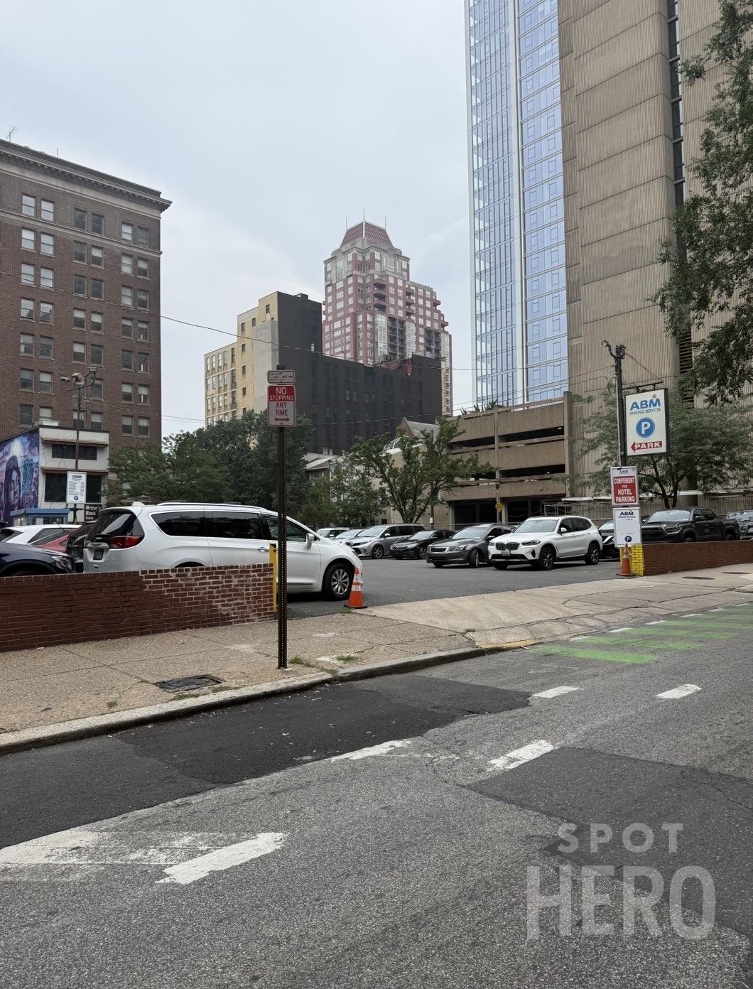 Photo of 1314 Spruce St. - Valet