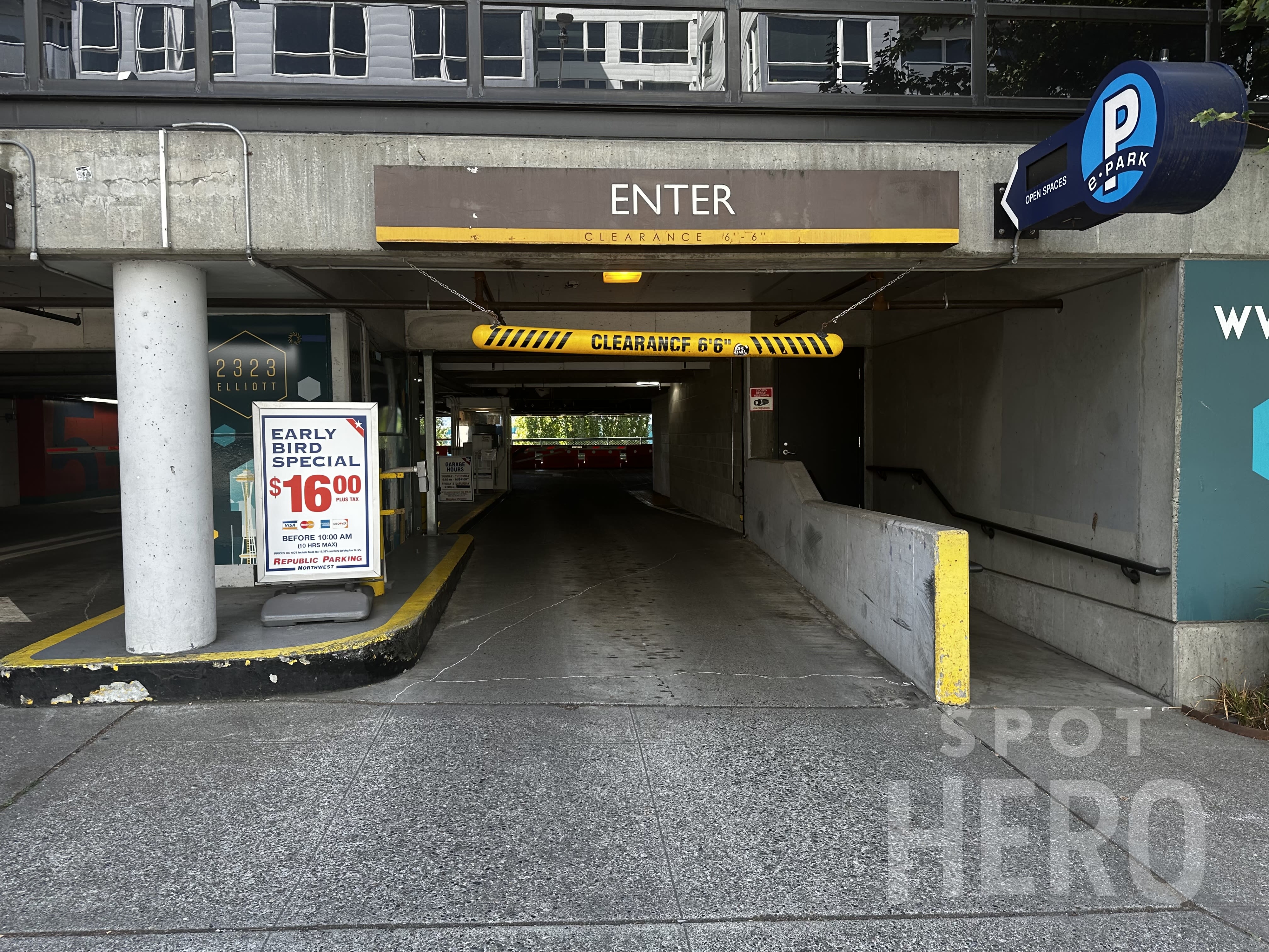 Photo of 2323 Elliott Ave (9 Wall St.) -  Pier 66 Cruise Port Garage (Lot 28)