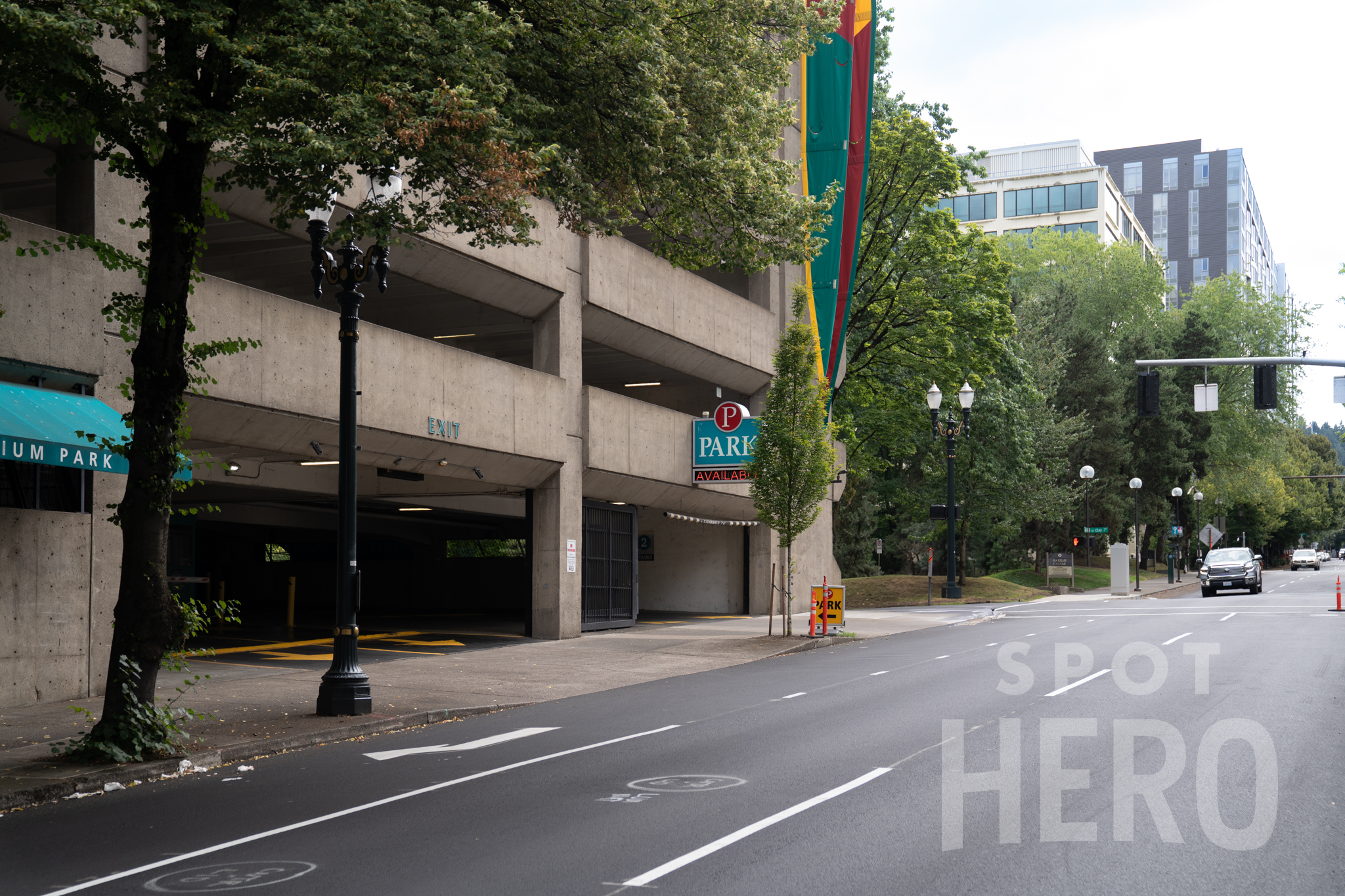 Photo of 1488 SW 4th Ave. - Auditorium Garage (4th Ave Entry)