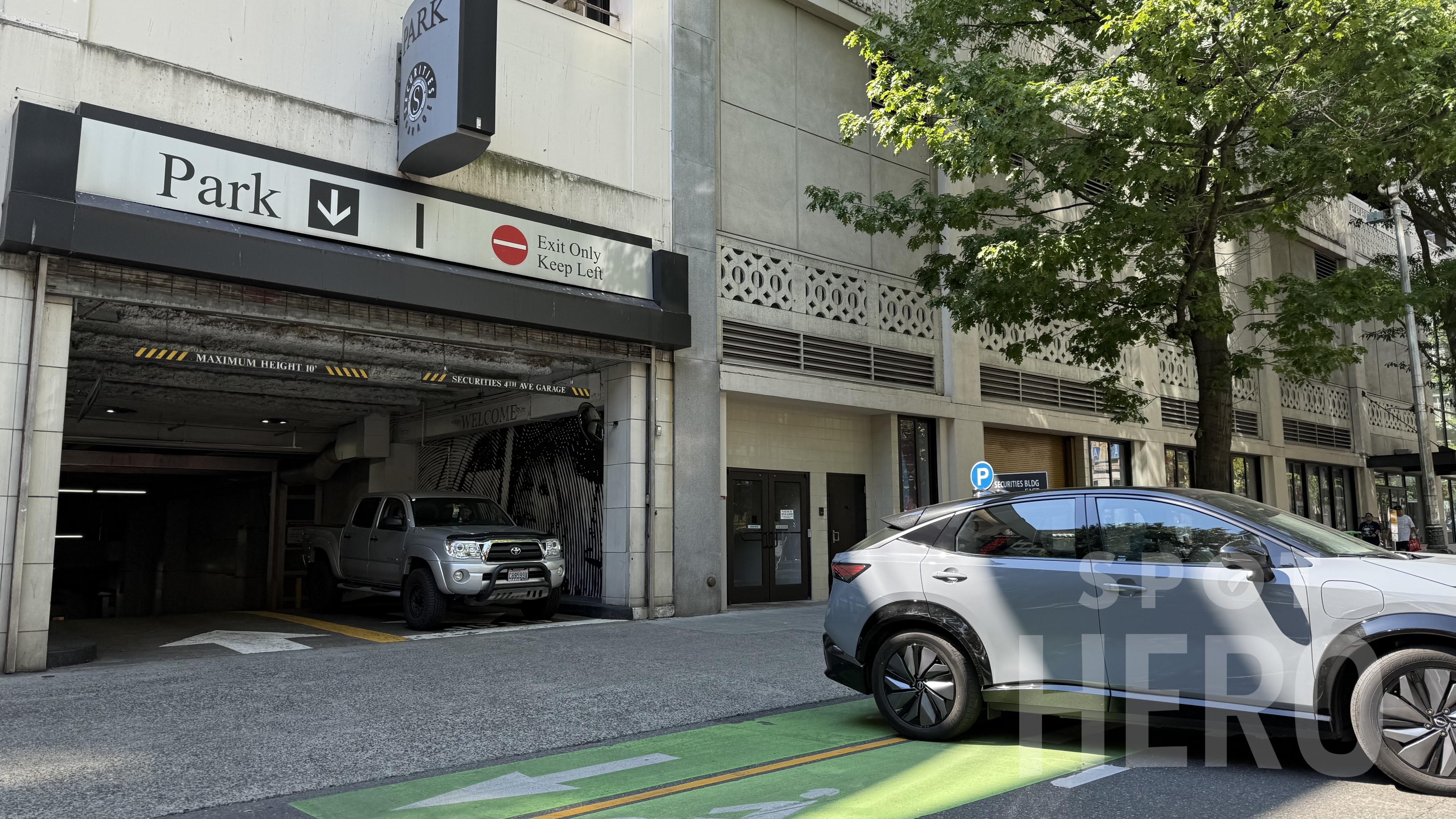 Photo of 1913 4th Ave. - Garage 2