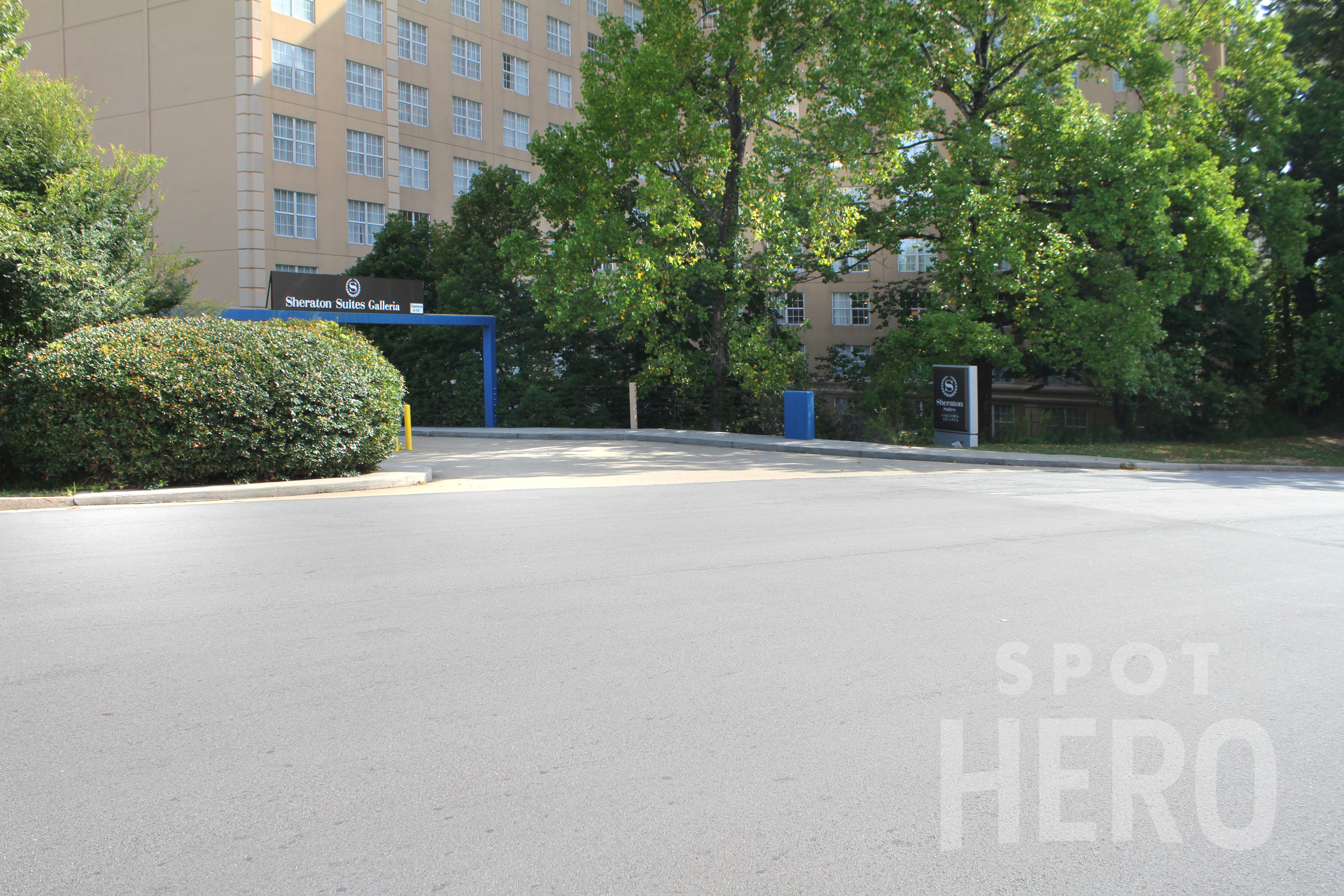 Photo of 2844 Cobb Pkwy SE - Sheraton Suites Galleria - Garage