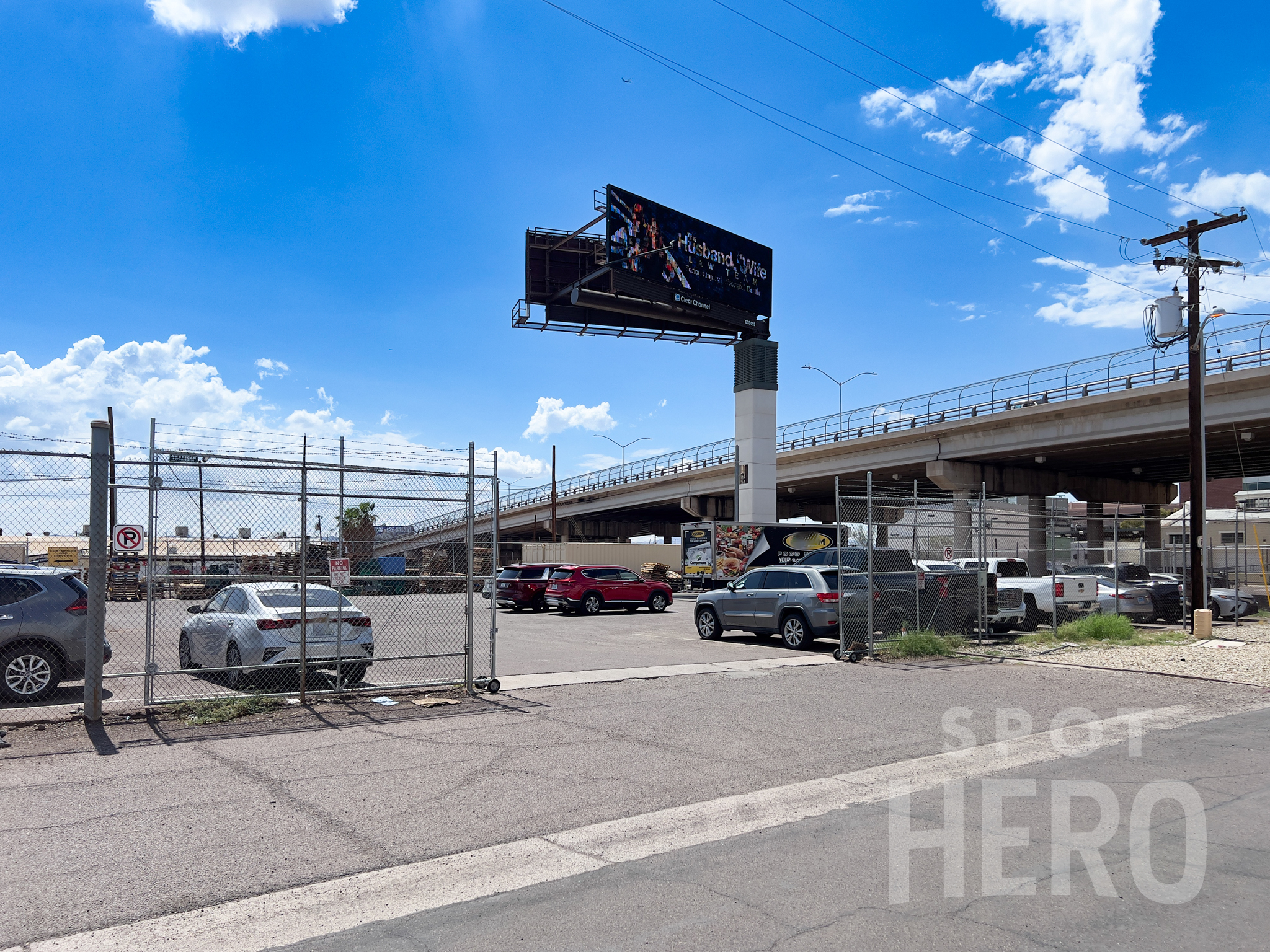 Photo of 719 E Jackson St. - Custom Foods Valet Lot
