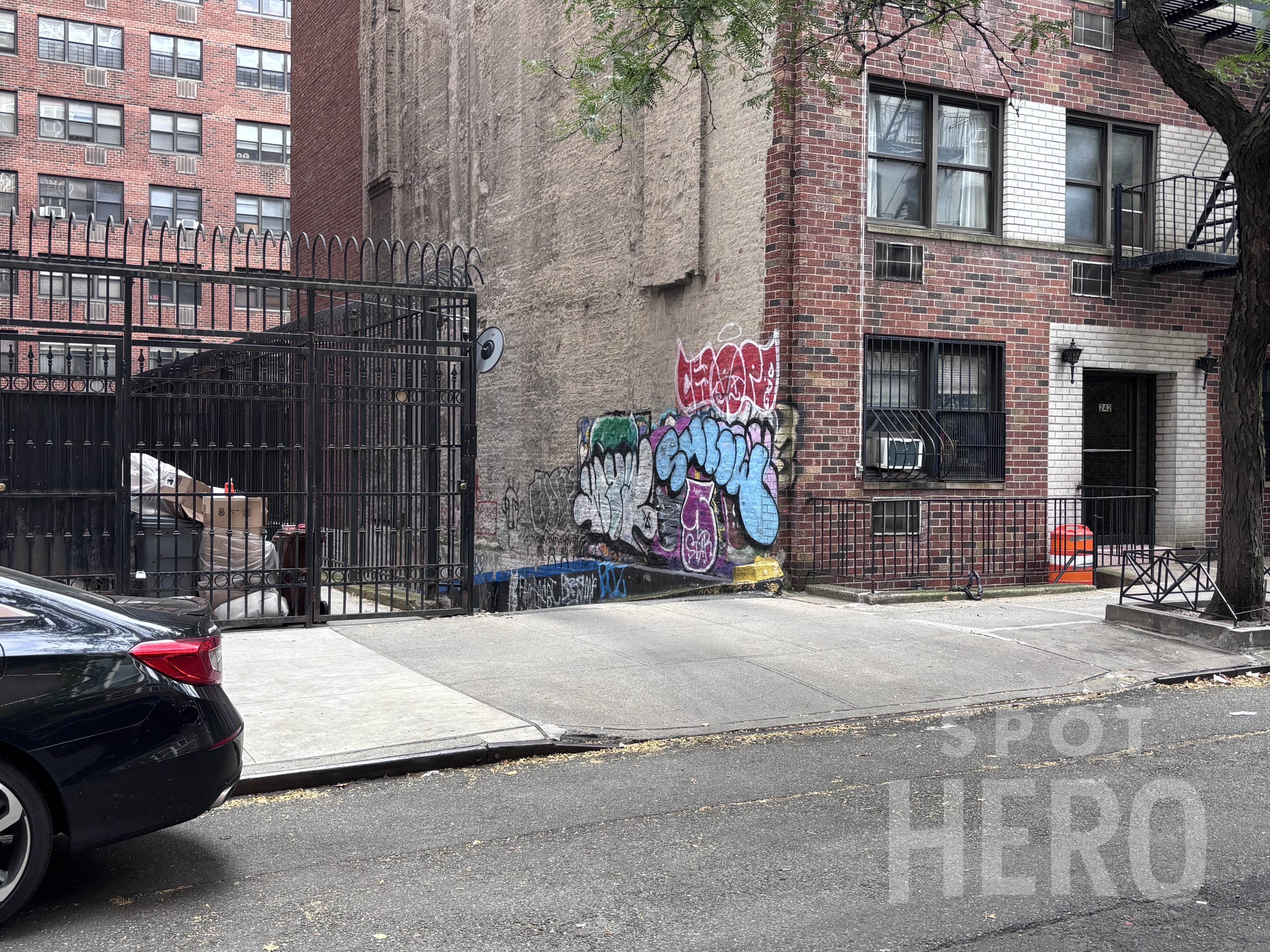 Photo of 246 E 80th St. (239 E 79th St.) - Valet Garage