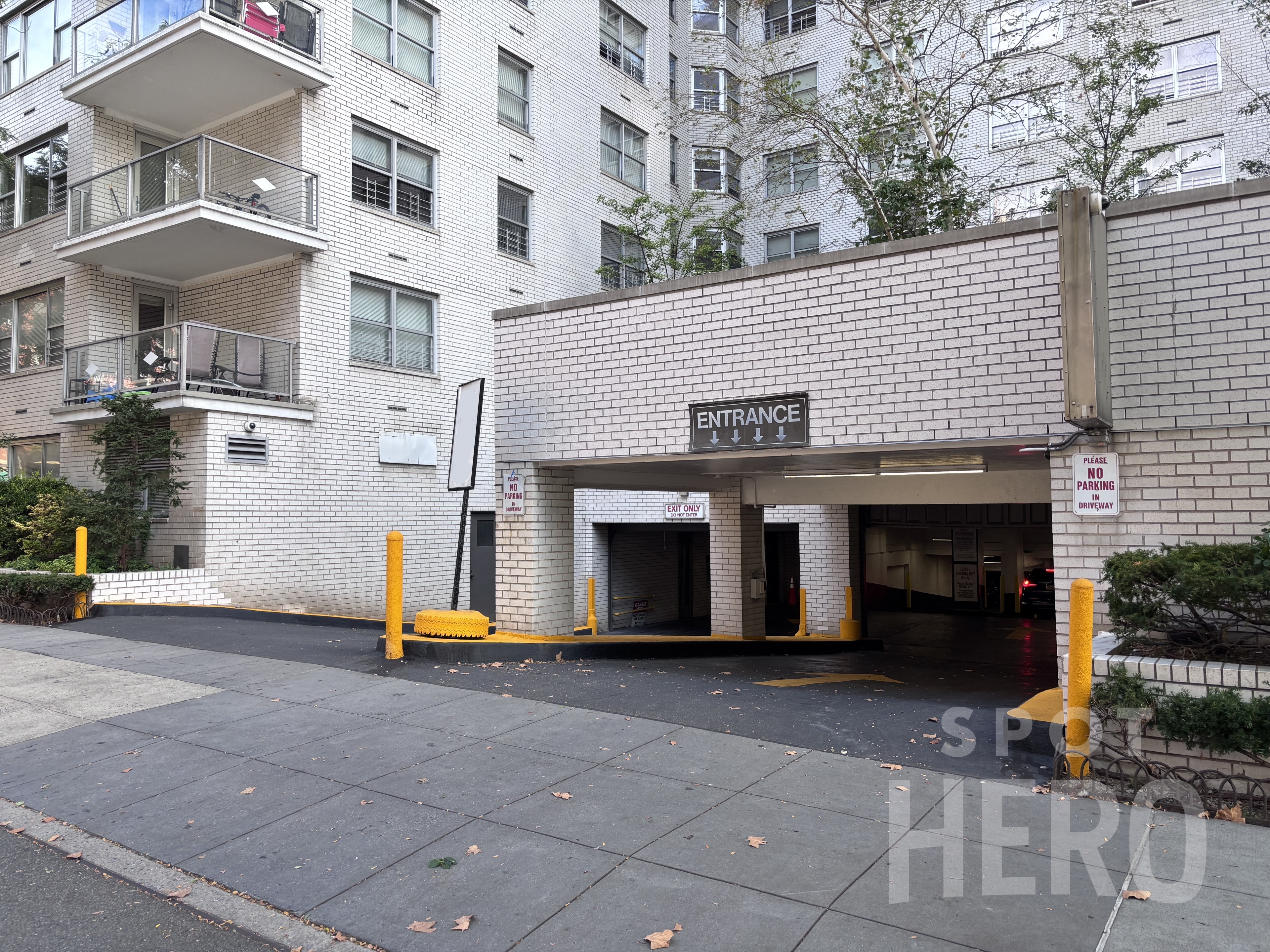Photo of 515 E 76th St. - The Pavillion Valet Garage