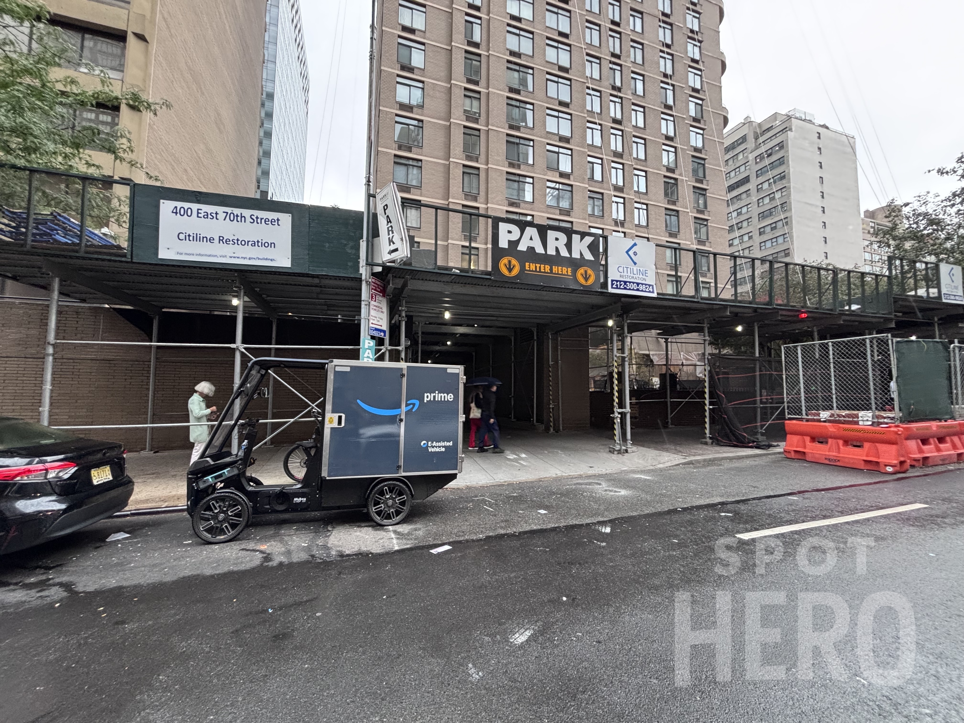 Photo of 400 E 70th - Valet Garage