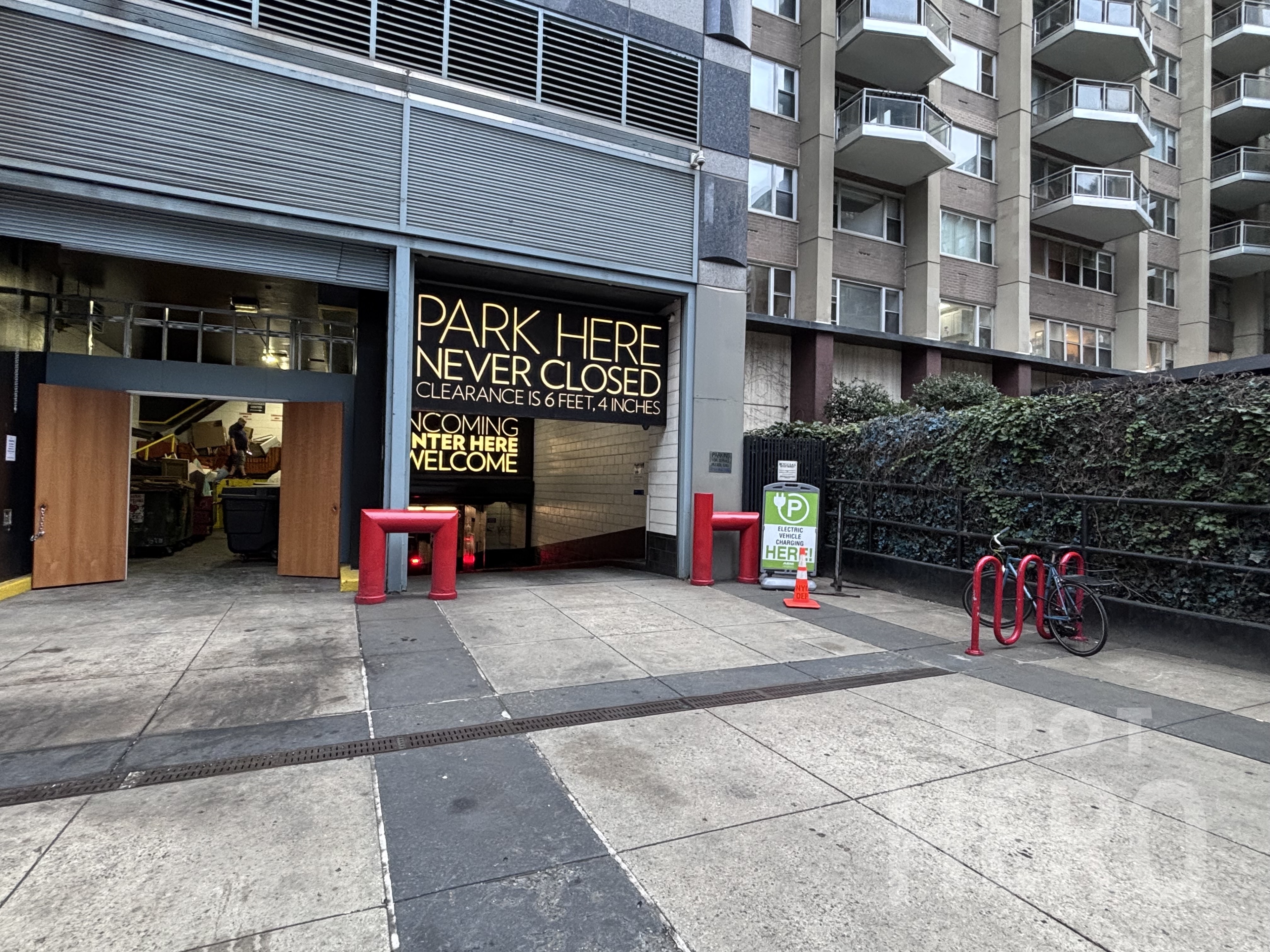 Photo of 122 E 60th St (750 Lexington Ave) - Valet Garage