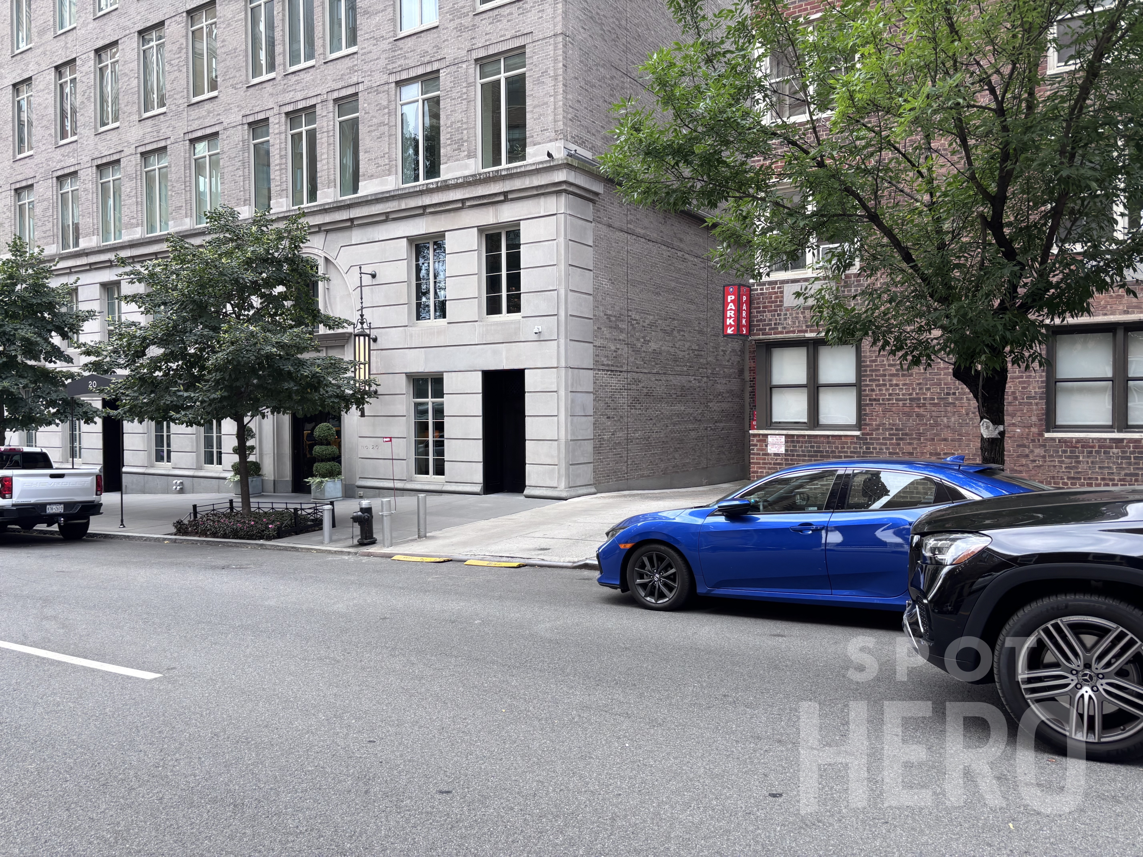 Photo of 30 East End Ave. - Valet