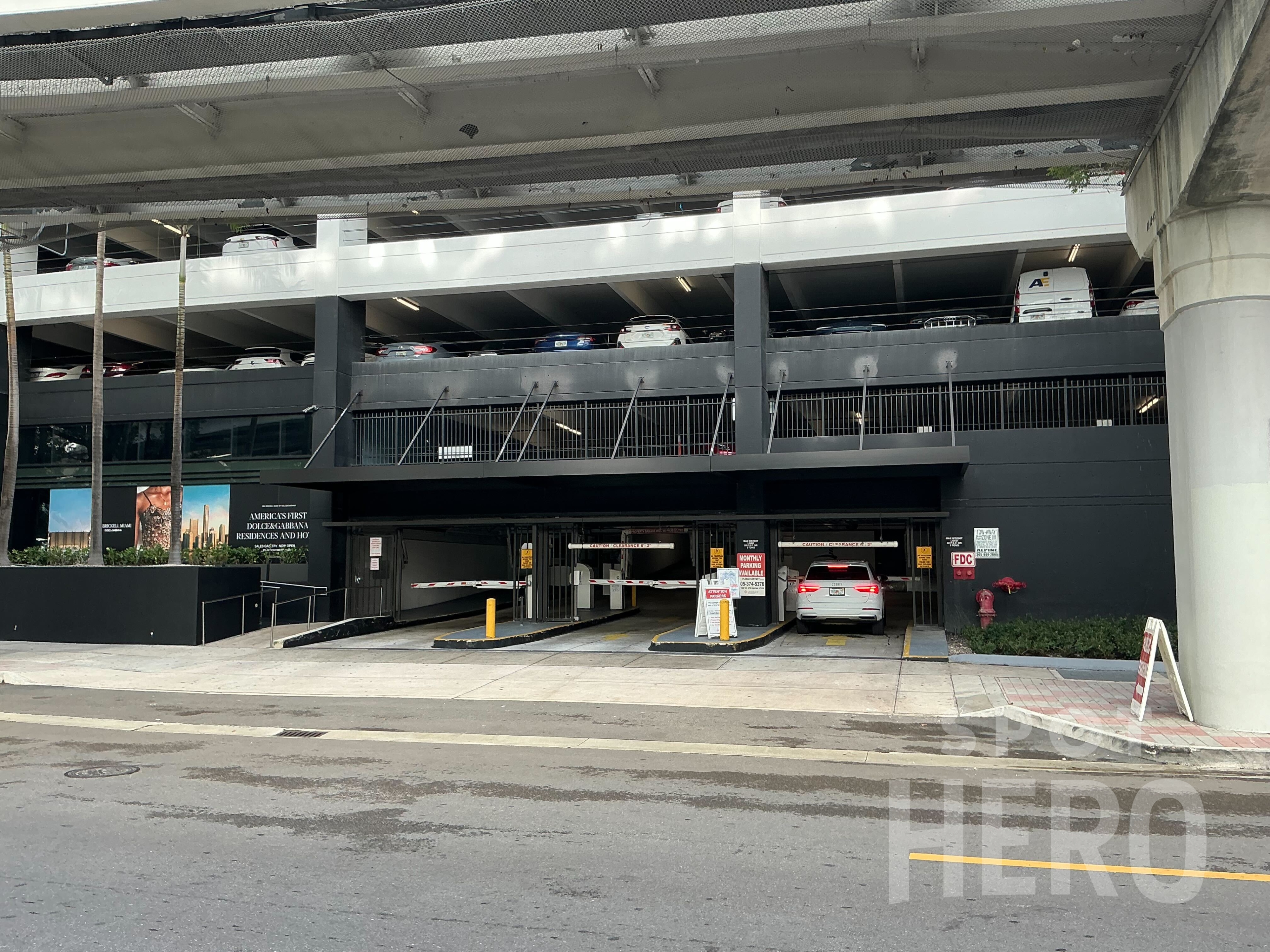 Photo of 851 Brickell Plaza (800 Brickell Ave) - Garage