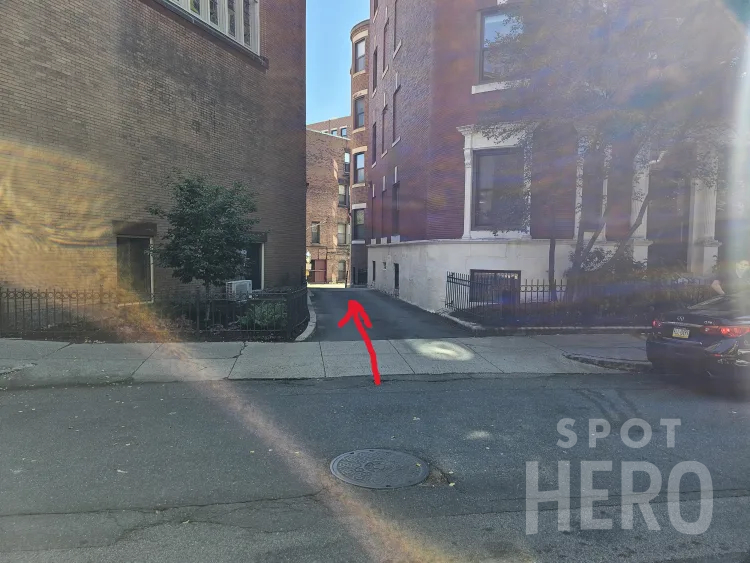 Photo of 76 Gainsborough St. - Spot #F