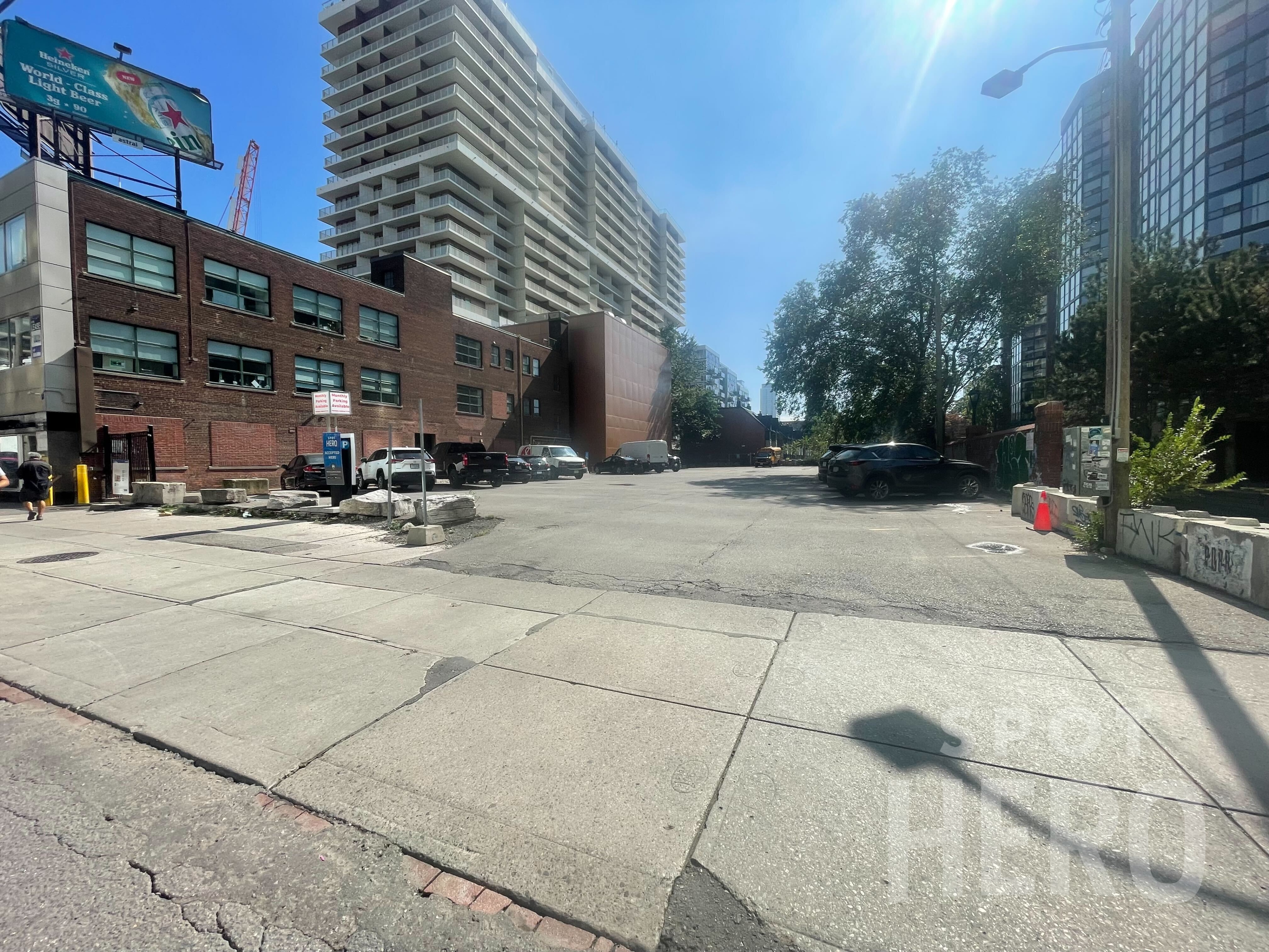 Photo of 689 King St. W - Lot