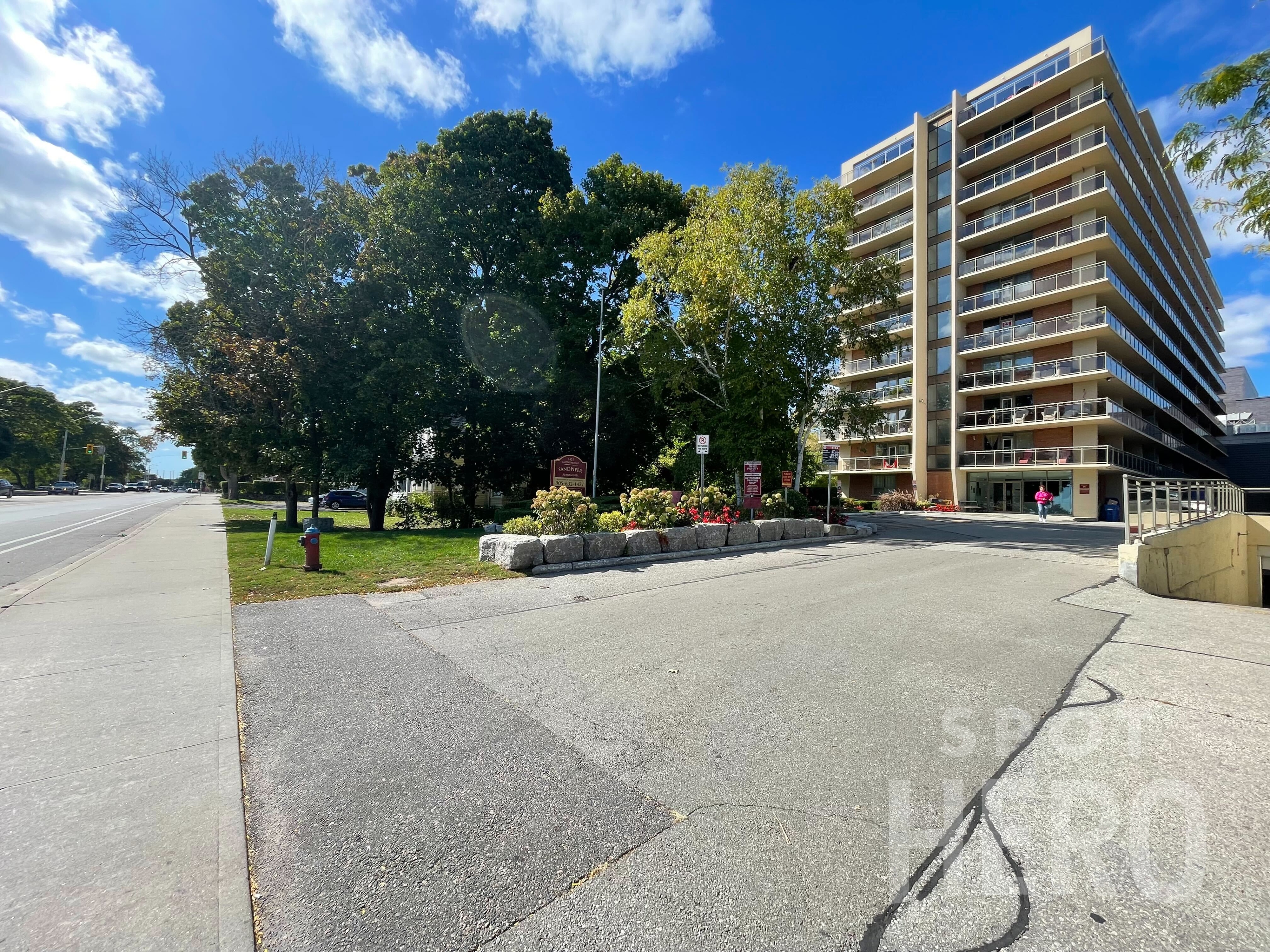 Photo of 1431 Lakeshore Rd. - Lot