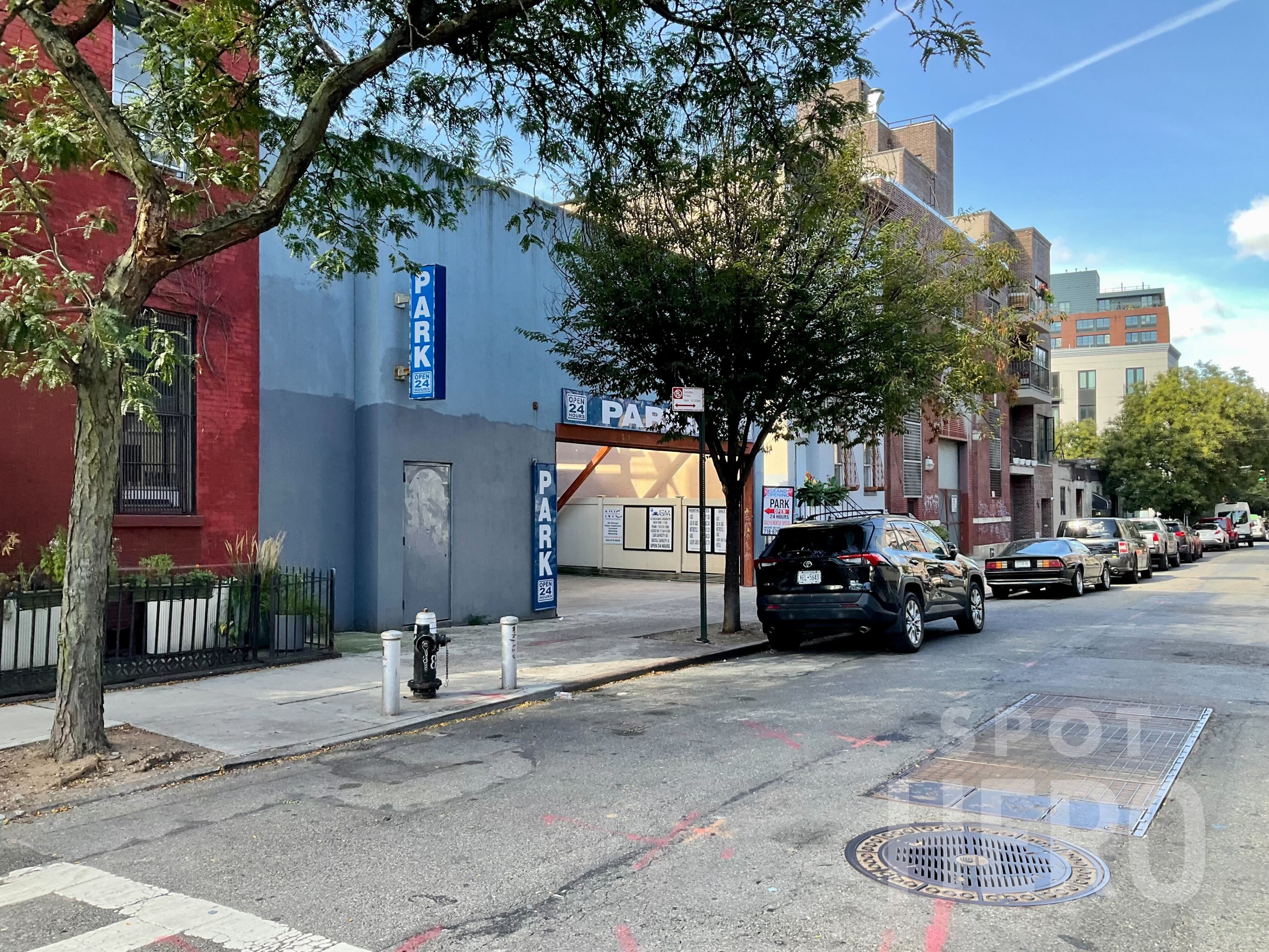 Photo of 74 S 6th St. - Valet Lot