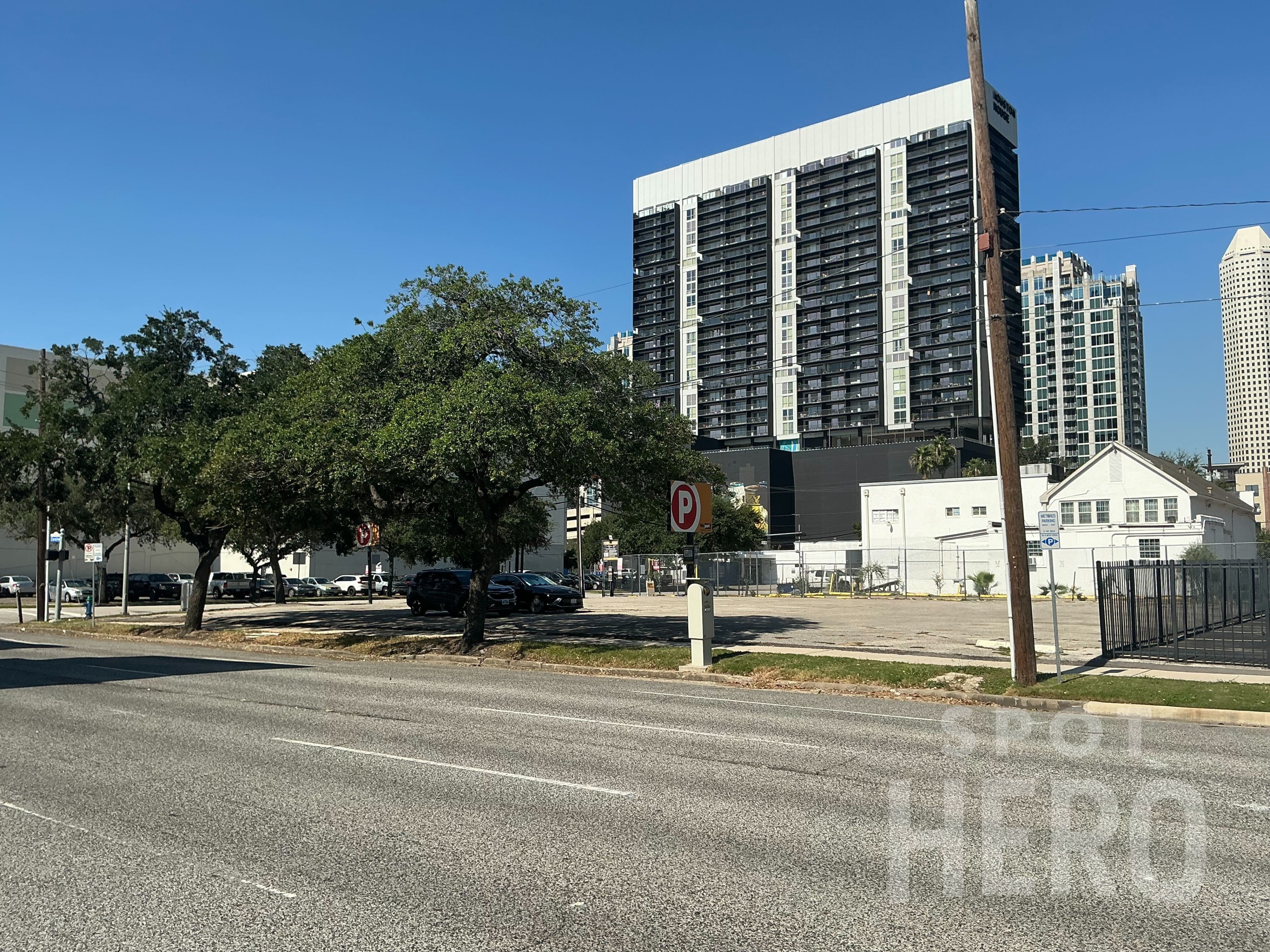 Photo of 1263 Leeland St (1502 Caroline St.) - Block 332 - Lot