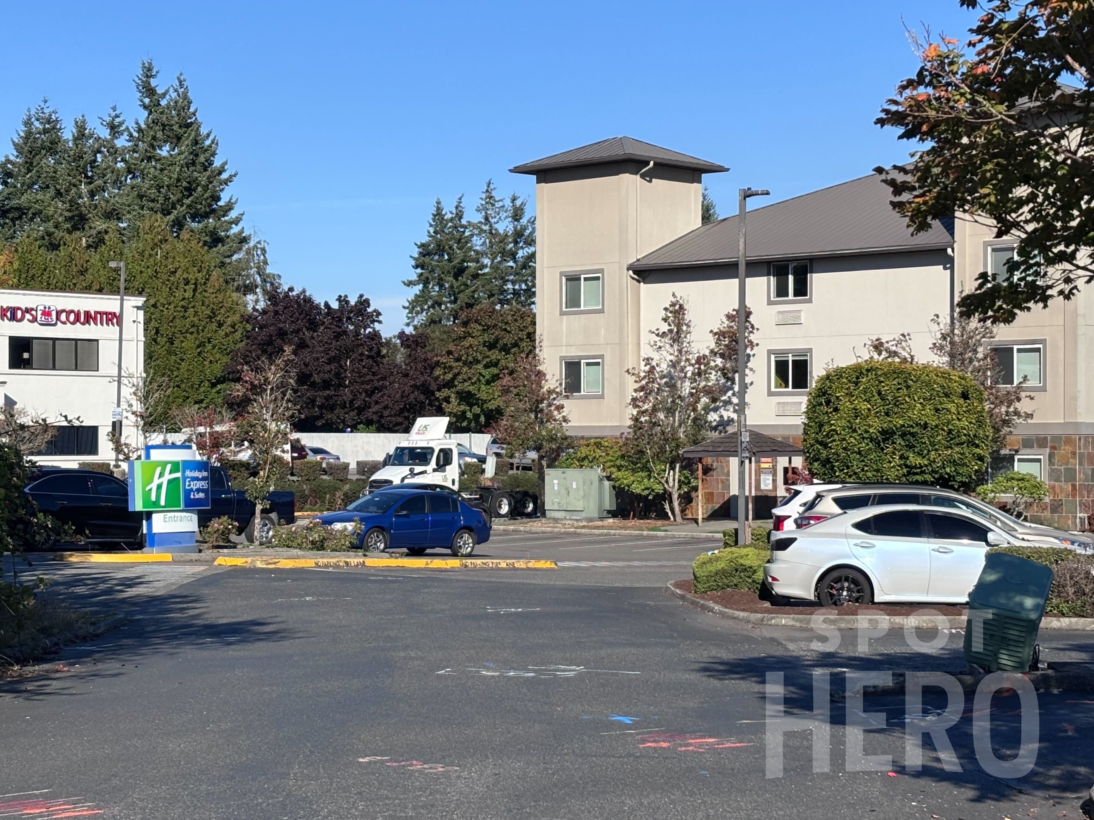 Photo of 131 128th St. SW - Holiday Inn Express & Suites Seattle-Everett Lot
