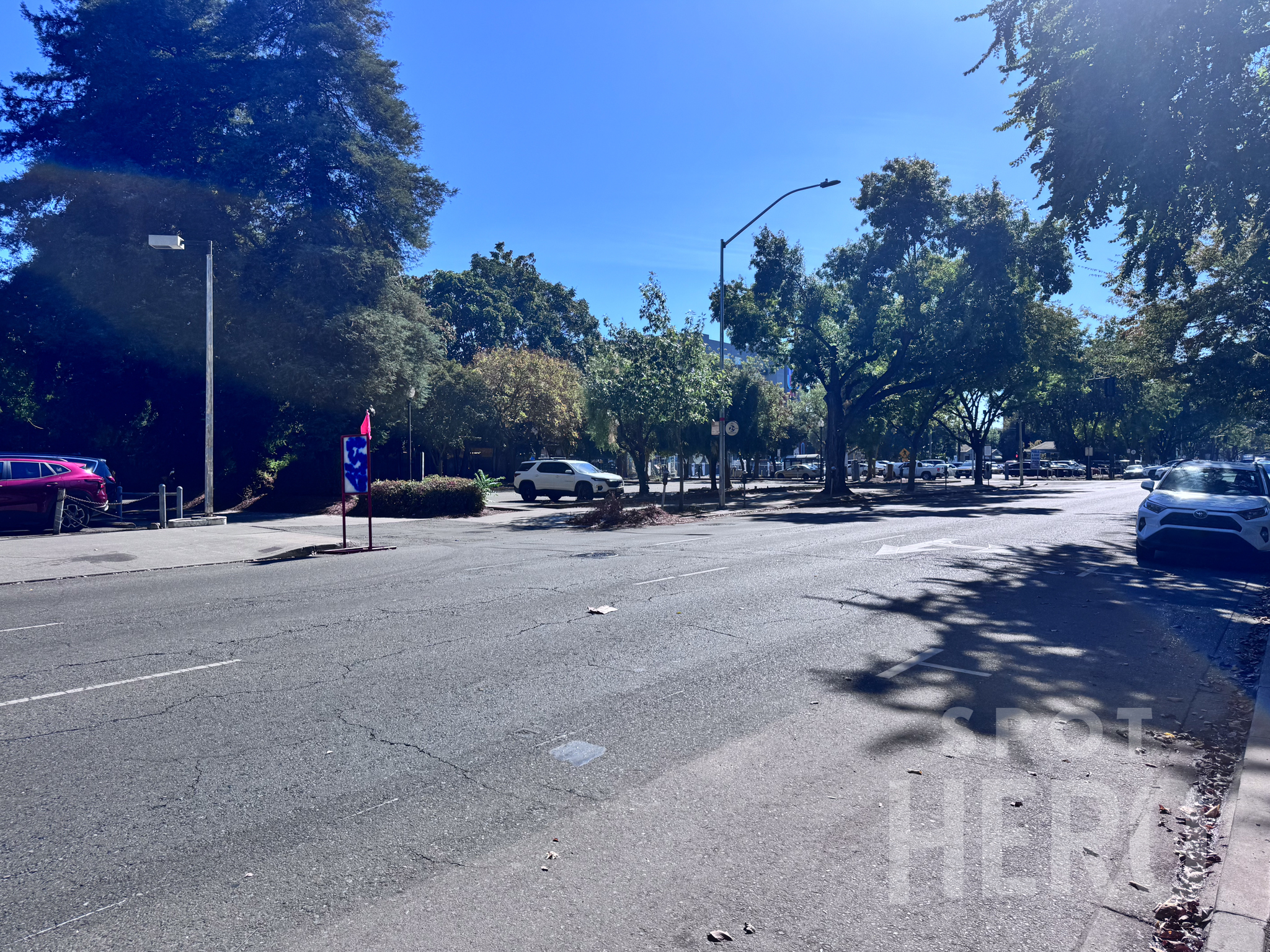 Photo of 951 16th St. - Memorial Lot