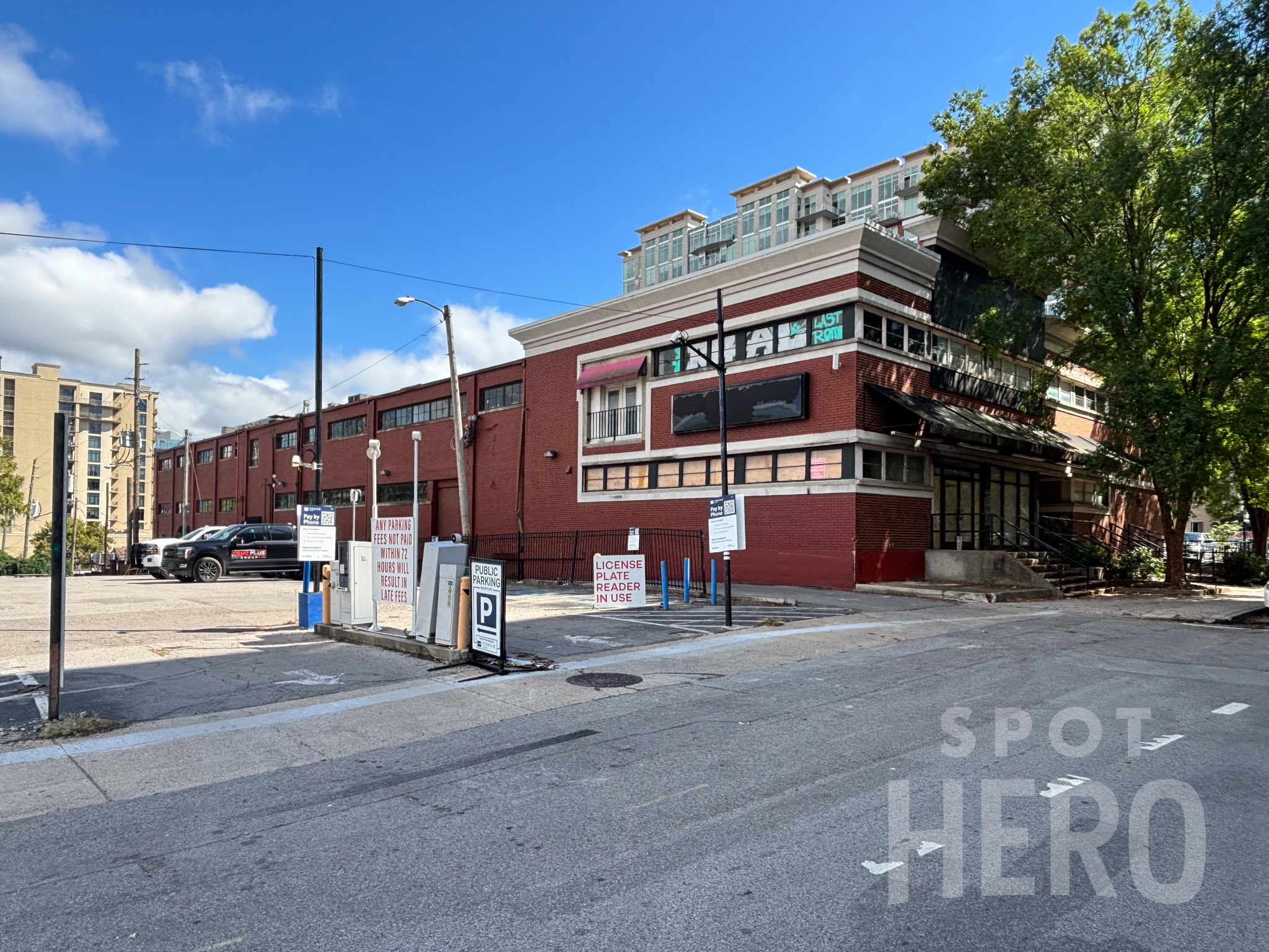 Photo of 300 16th Ave. S - Shoes Lot