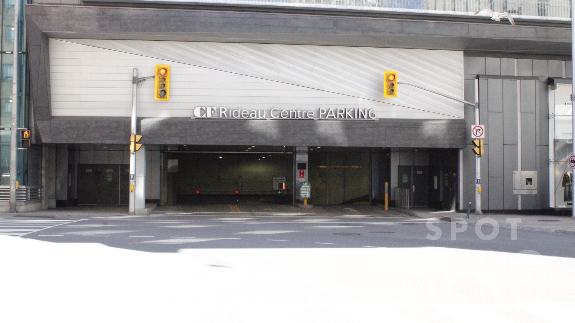 Photo of 22 Nicholas St. (72 Besserer St.) - Rideau Centre (Green) Garage
