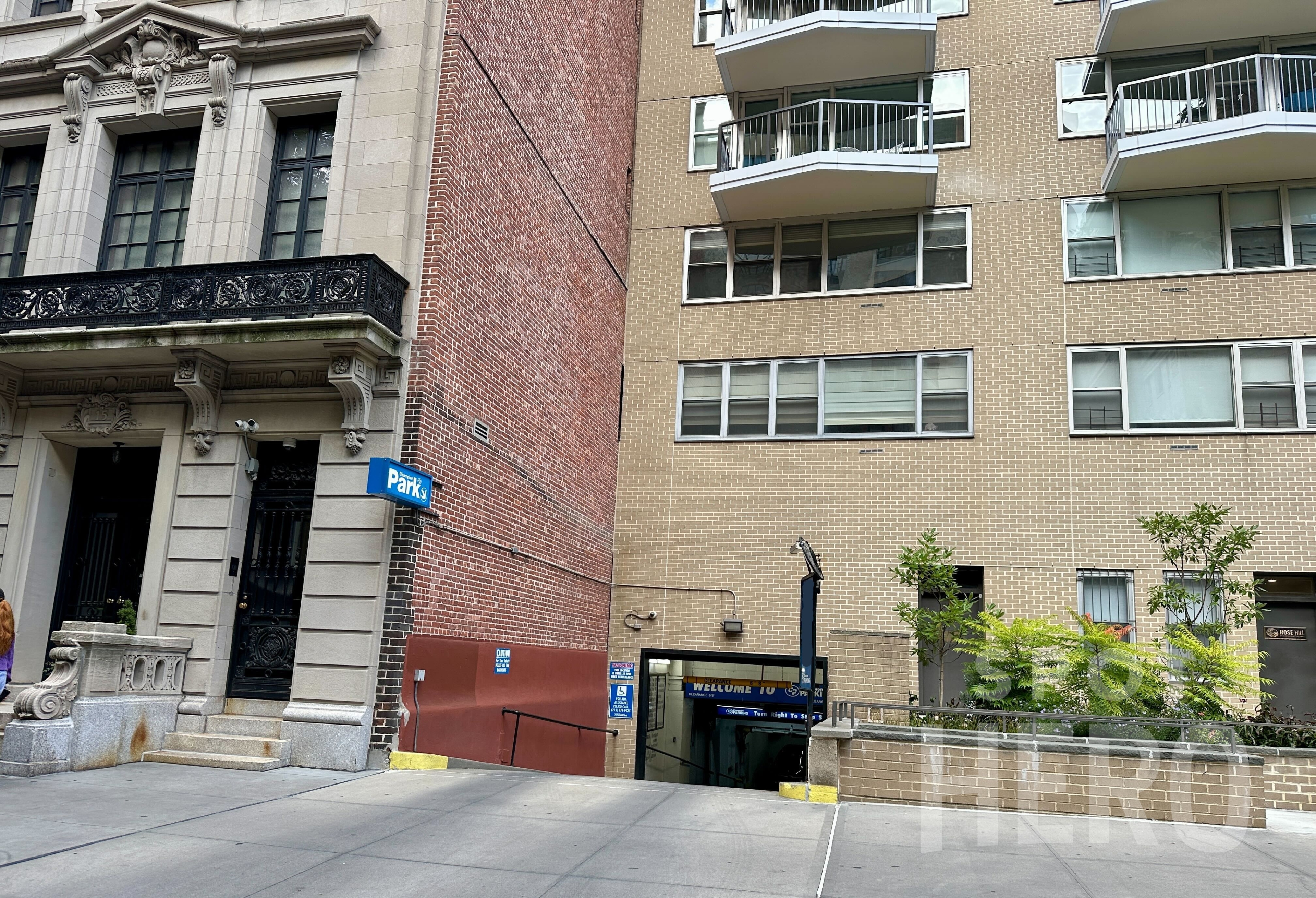 Photo of 80 Central Park West - Valet Garage