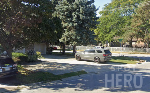 Photo of 7150 N Damen Ave. (2001 W Touhy Ave.)  - Spot #12