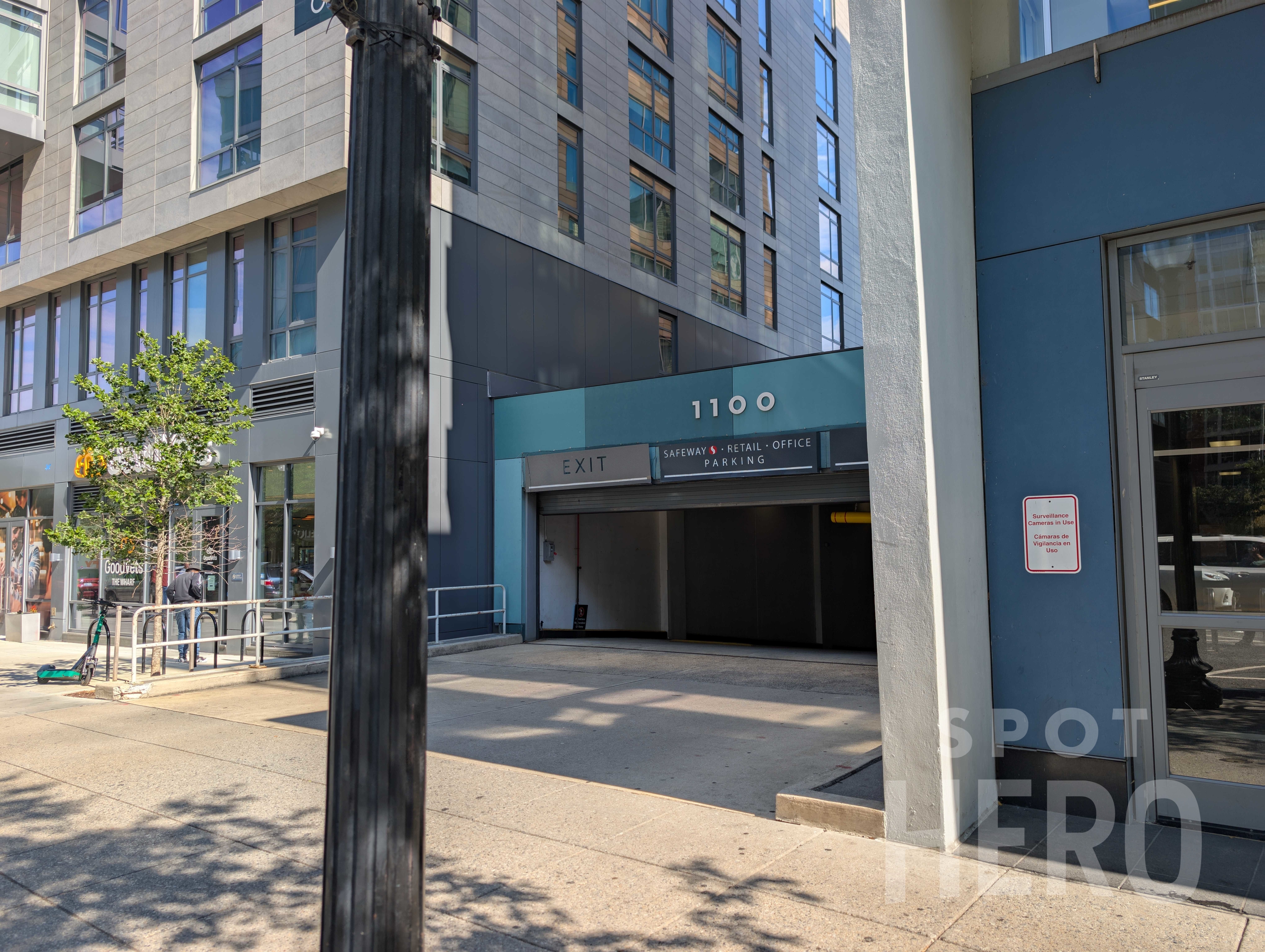 Photo of 1100 4th St. SW - Garage