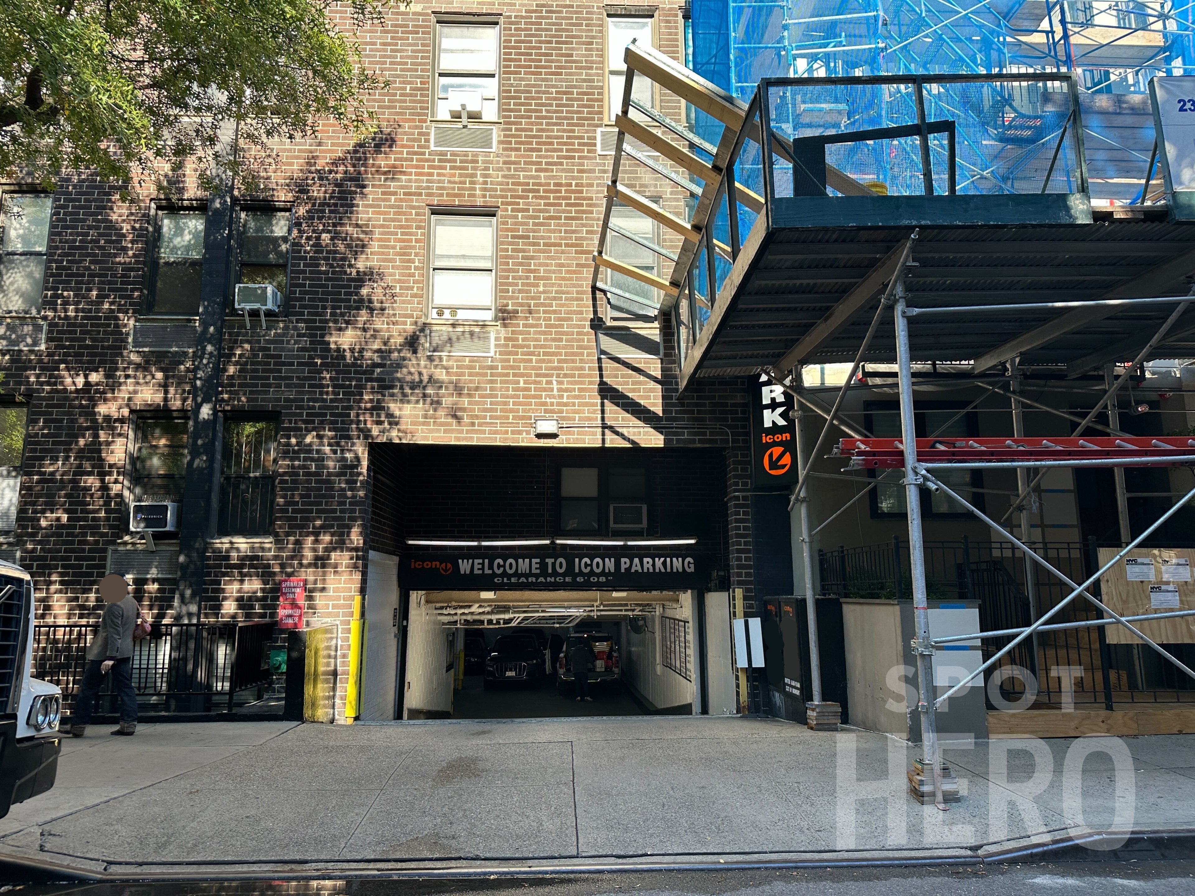Photo of 235 W 22nd St. - Valet