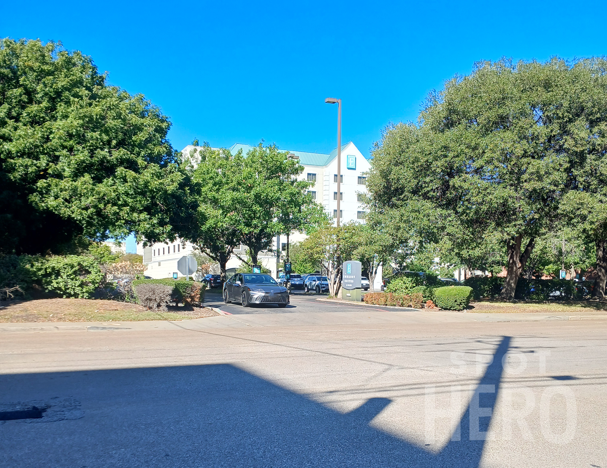 Photo of Embassy Suites Dallas Galleria. - 14021 Noel Rd