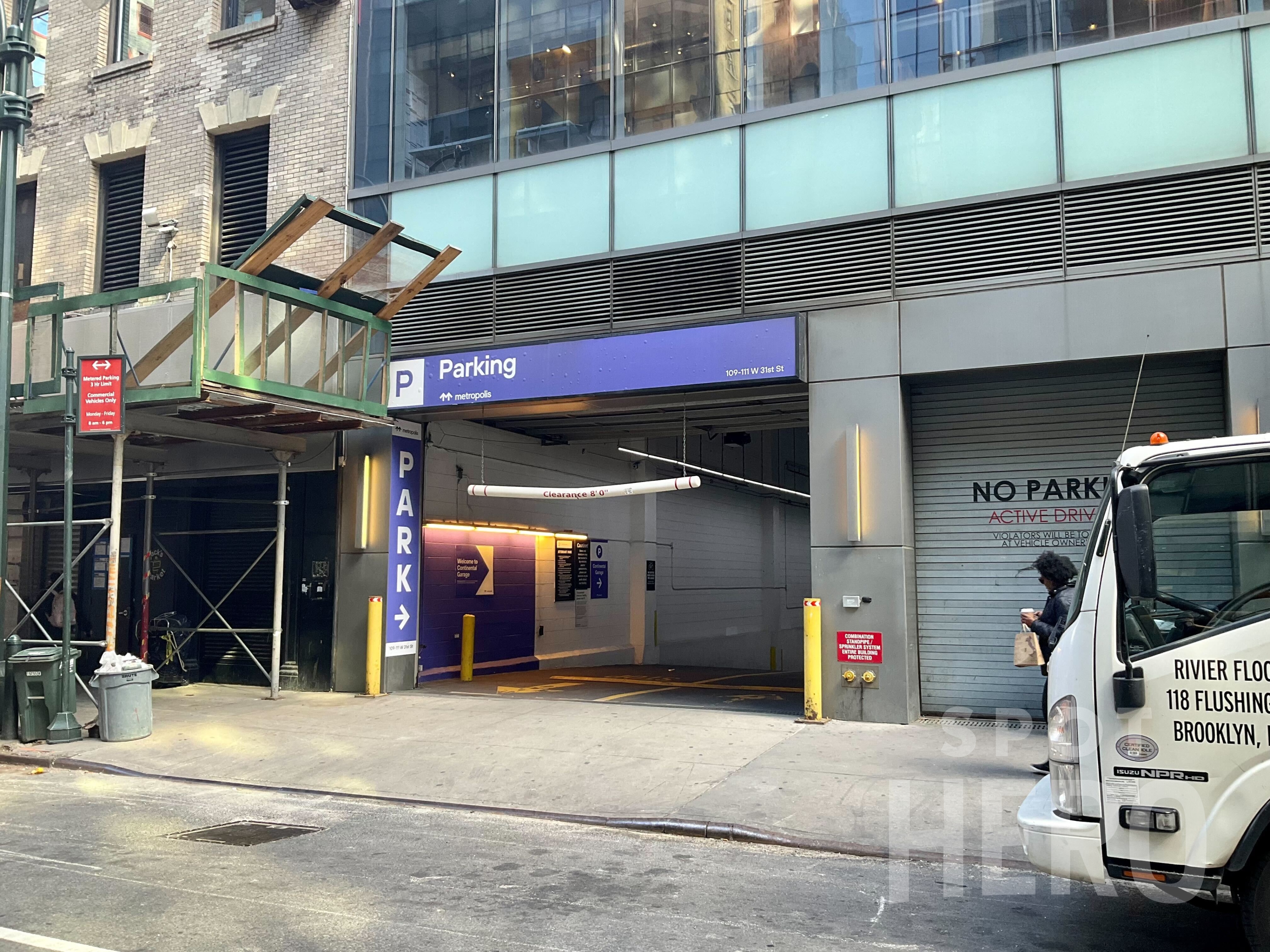 Photo of 107 W 31st St - Valet (Continental/Tower 111 Garage)