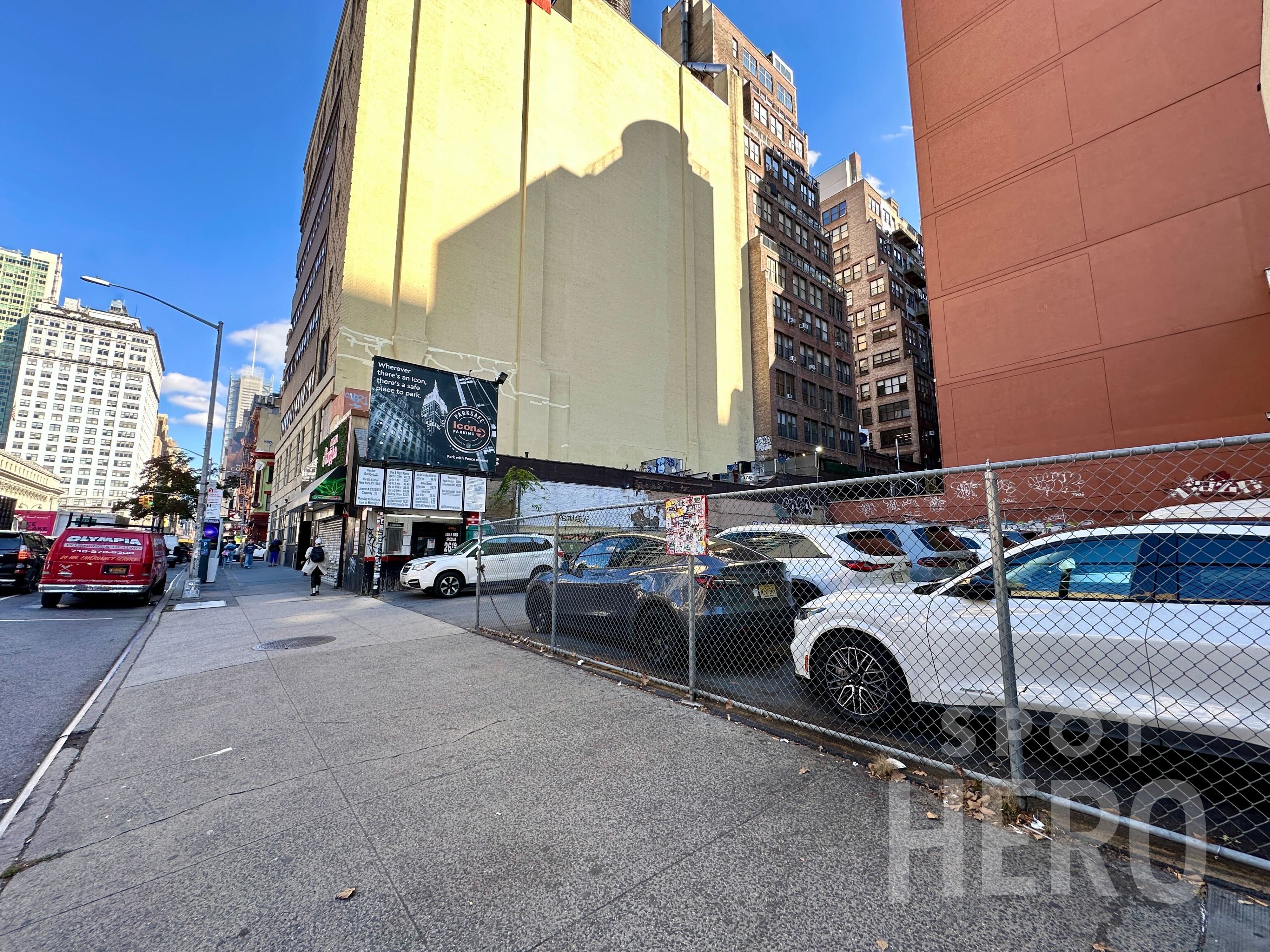 Photo of 384 8th Ave. - Valet