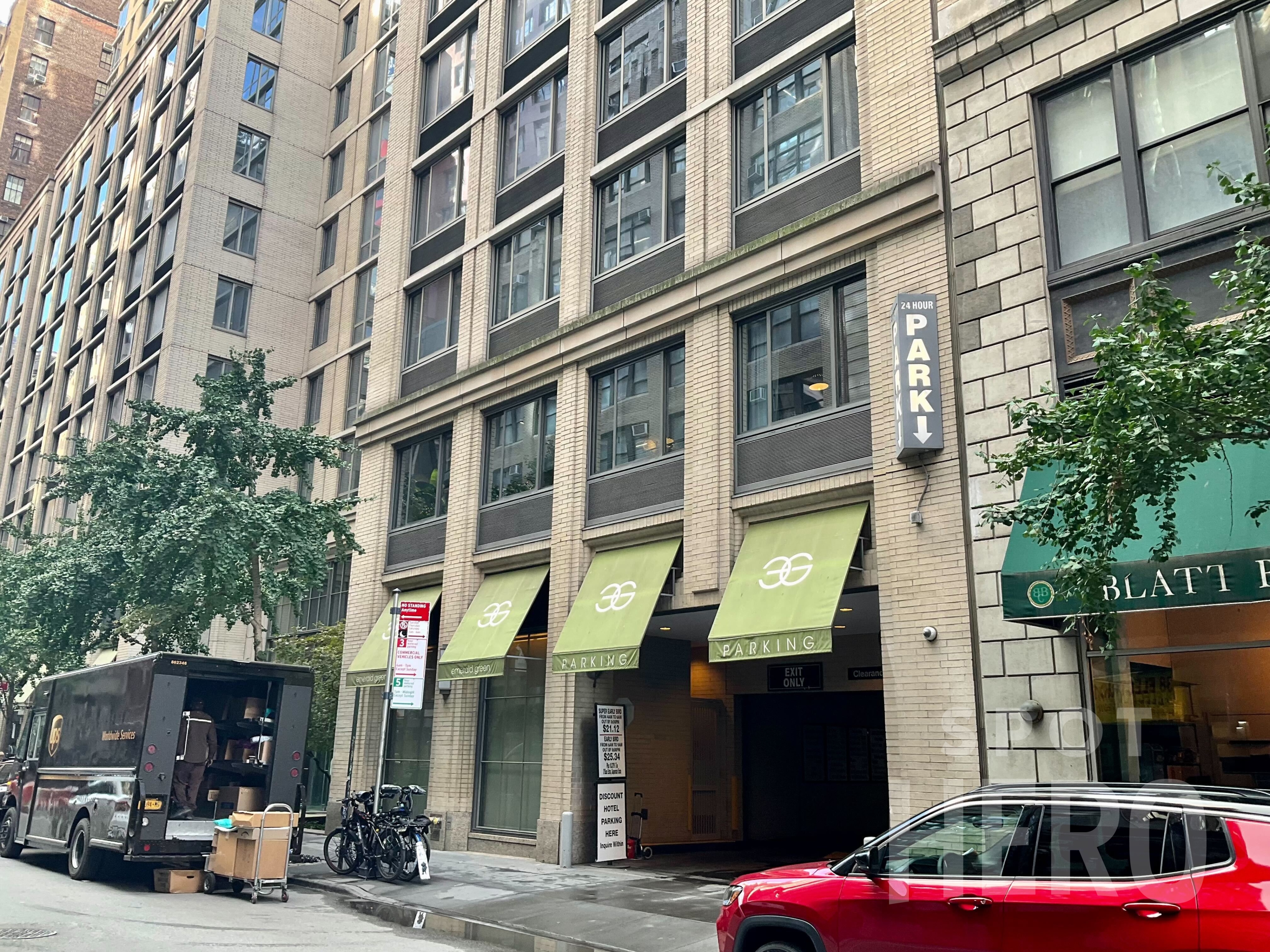 Photo of 320 W 38th St. - Emerald Green Garage