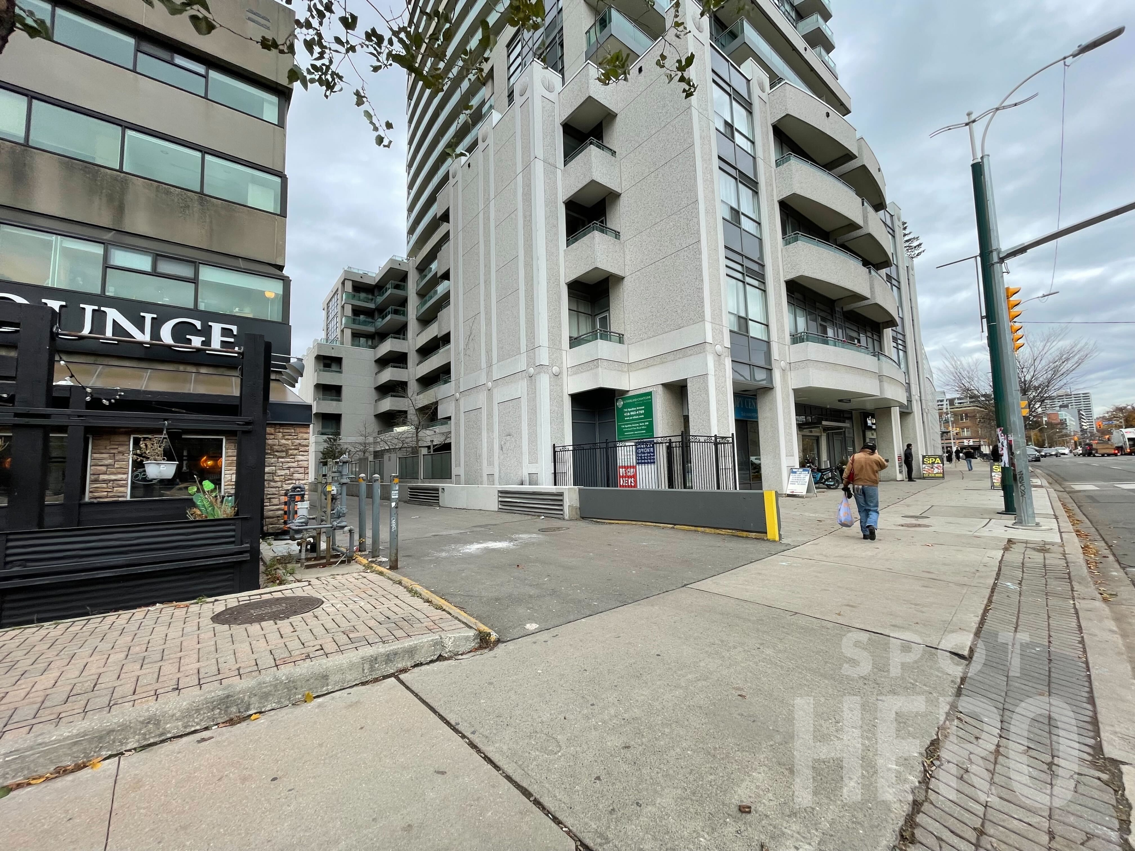 Photo of 720 Spadina Ave. - Lot