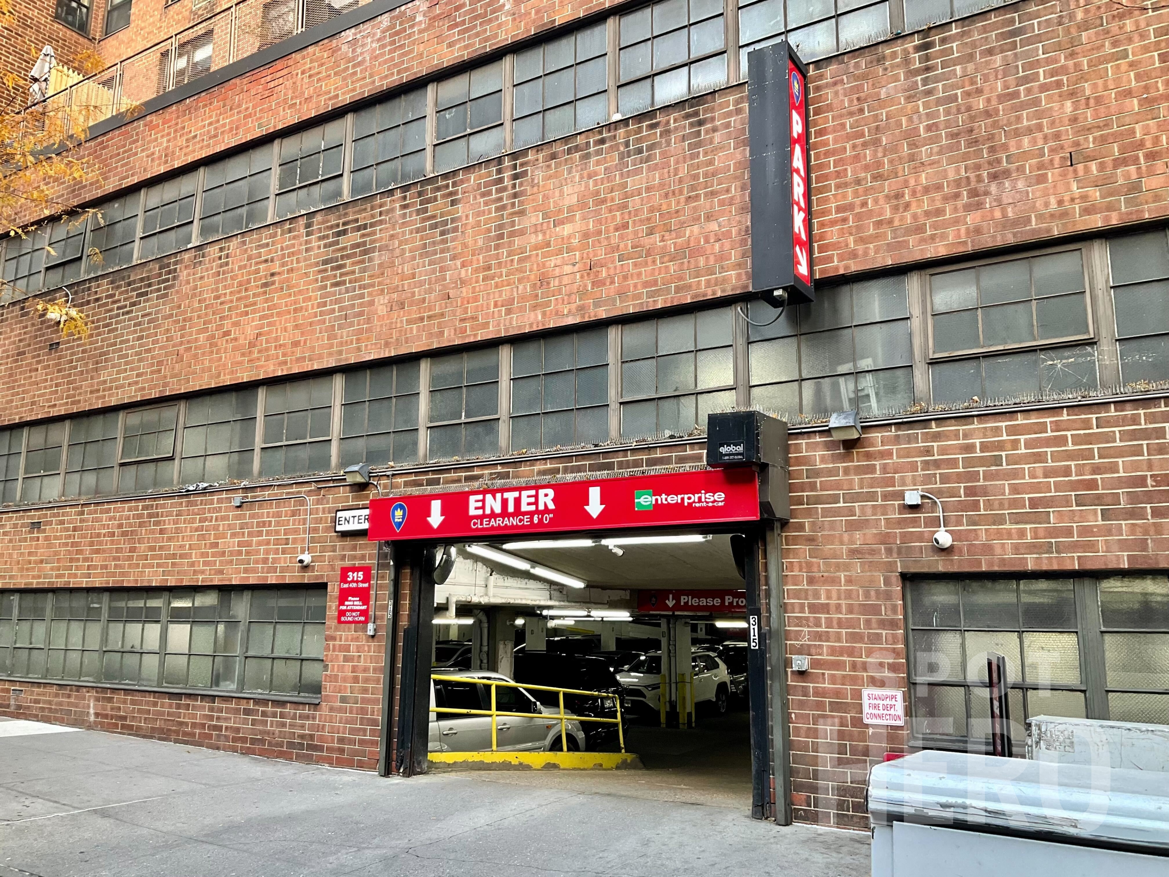 Photo of 315 E 40th St. - Valet