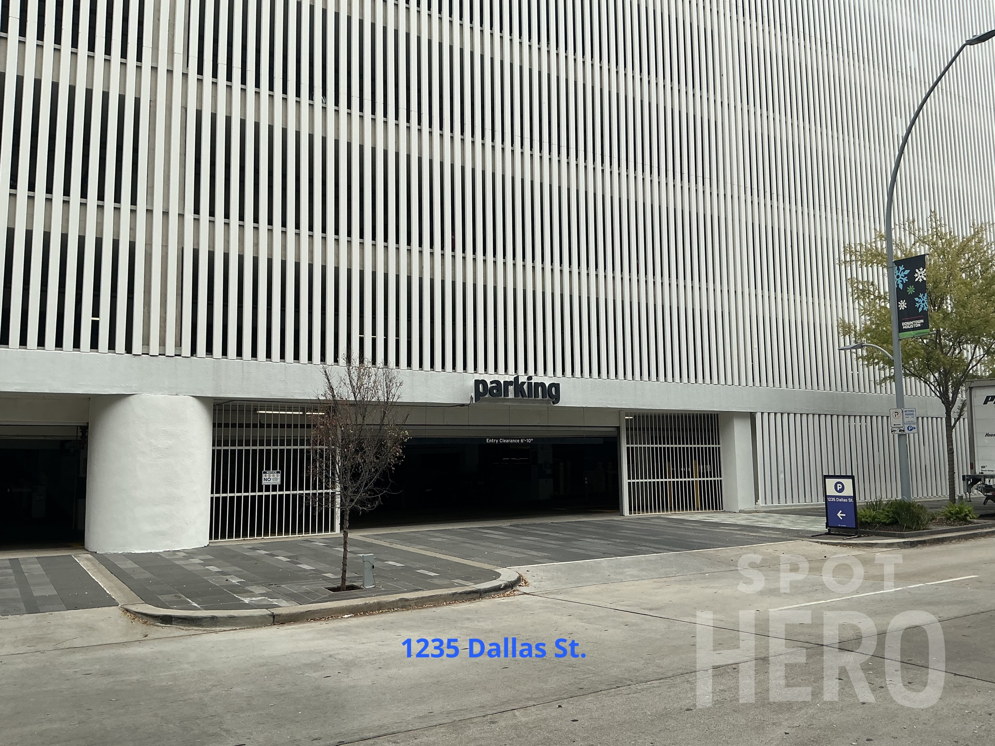 Photo of 1235 Dallas St. (1256 Lamar St.) - Garage