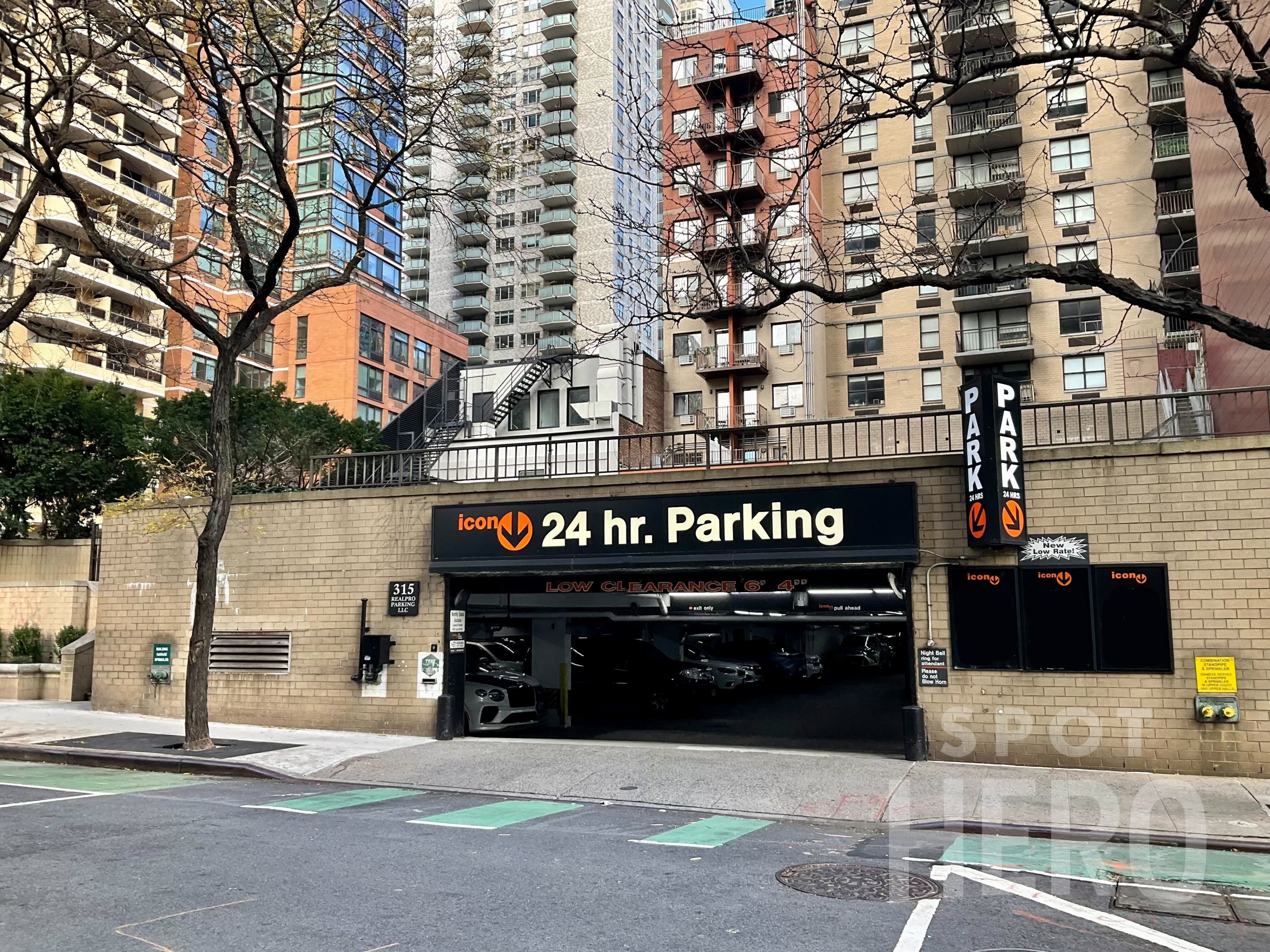 Photo of 315 E 38th St. (330 E 39th St.) - Valet Garage